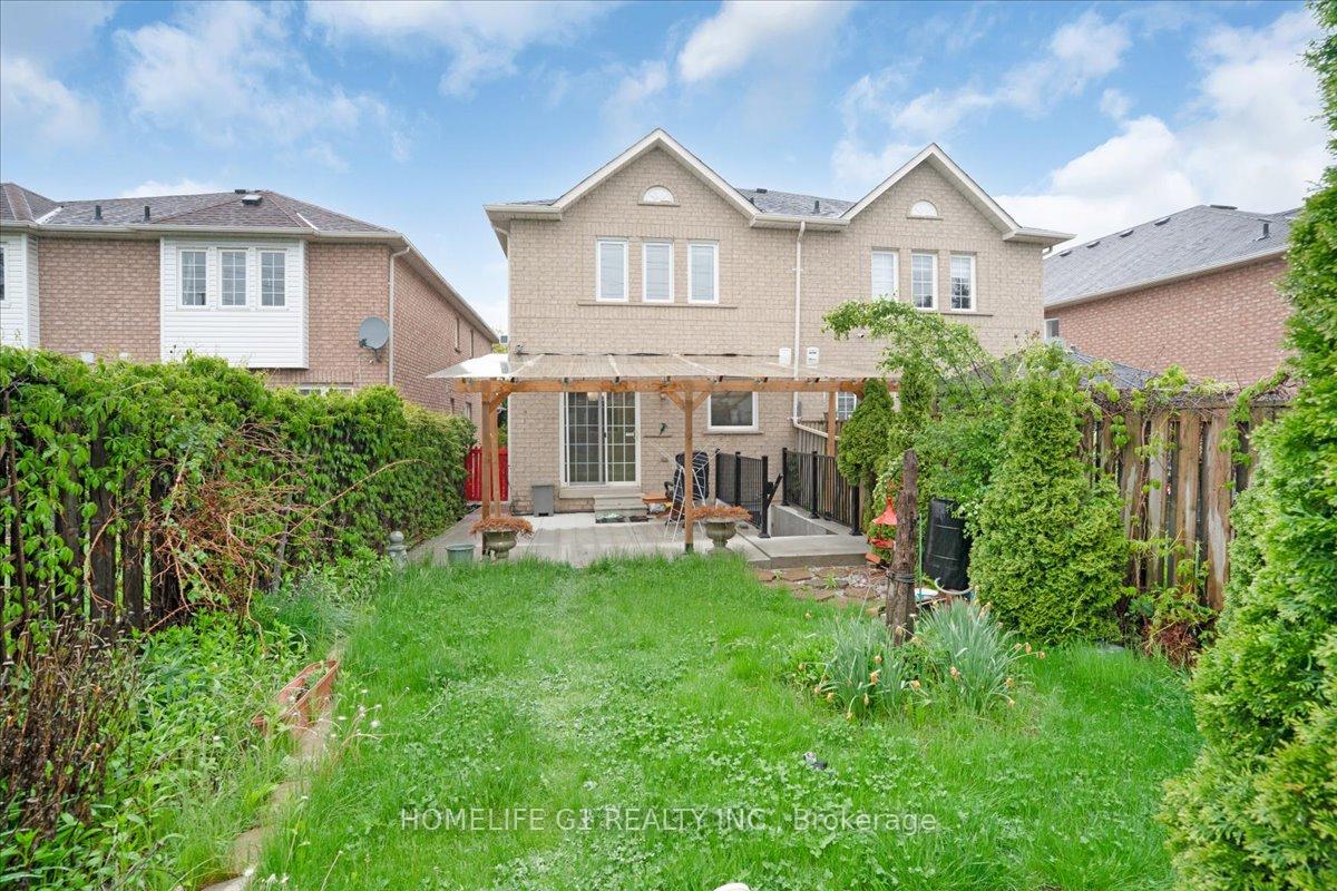 Photo 28 of 68 Native Landing, Brampton, Fletcher's Creek Village — HOMEH