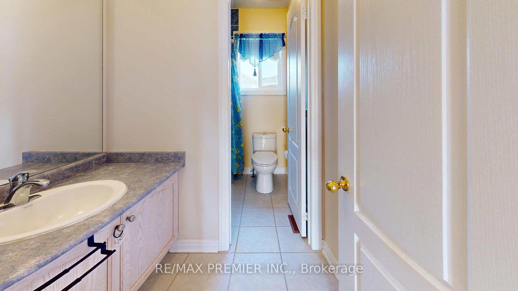 Photo 21 of 62 Sedgeway Heights, Vaughan, Vellore Village — HOMEH