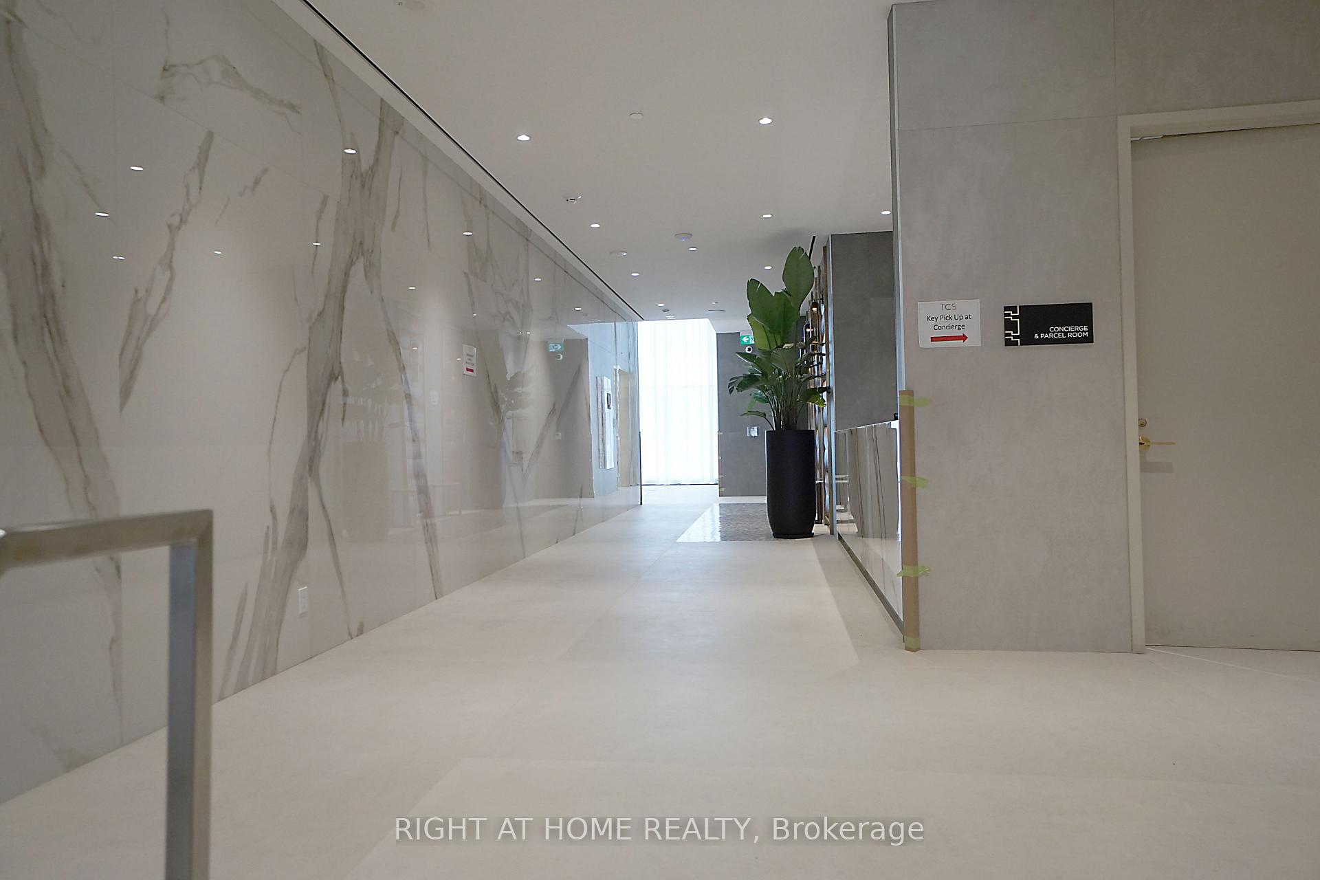 Photo 8 of Unit 3006, 7890 Jane Street, Vaughan, Vaughan Corporate Centre — HOMEH