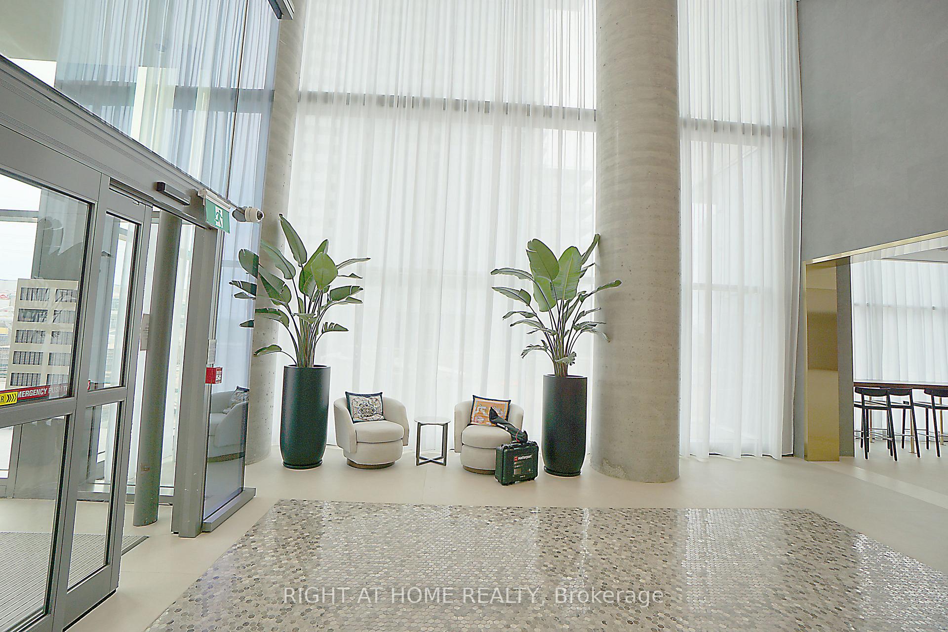 Photo 12 of Unit 3006, 7890 Jane Street, Vaughan, Vaughan Corporate Centre — HOMEH