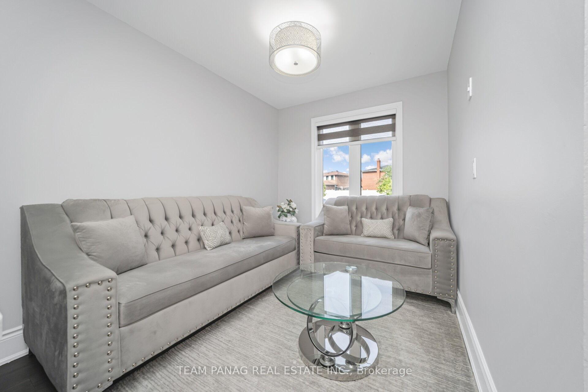 Photo 8 of 2 Trewartha Crescent, Brampton, Heart Lake West — HOMEH