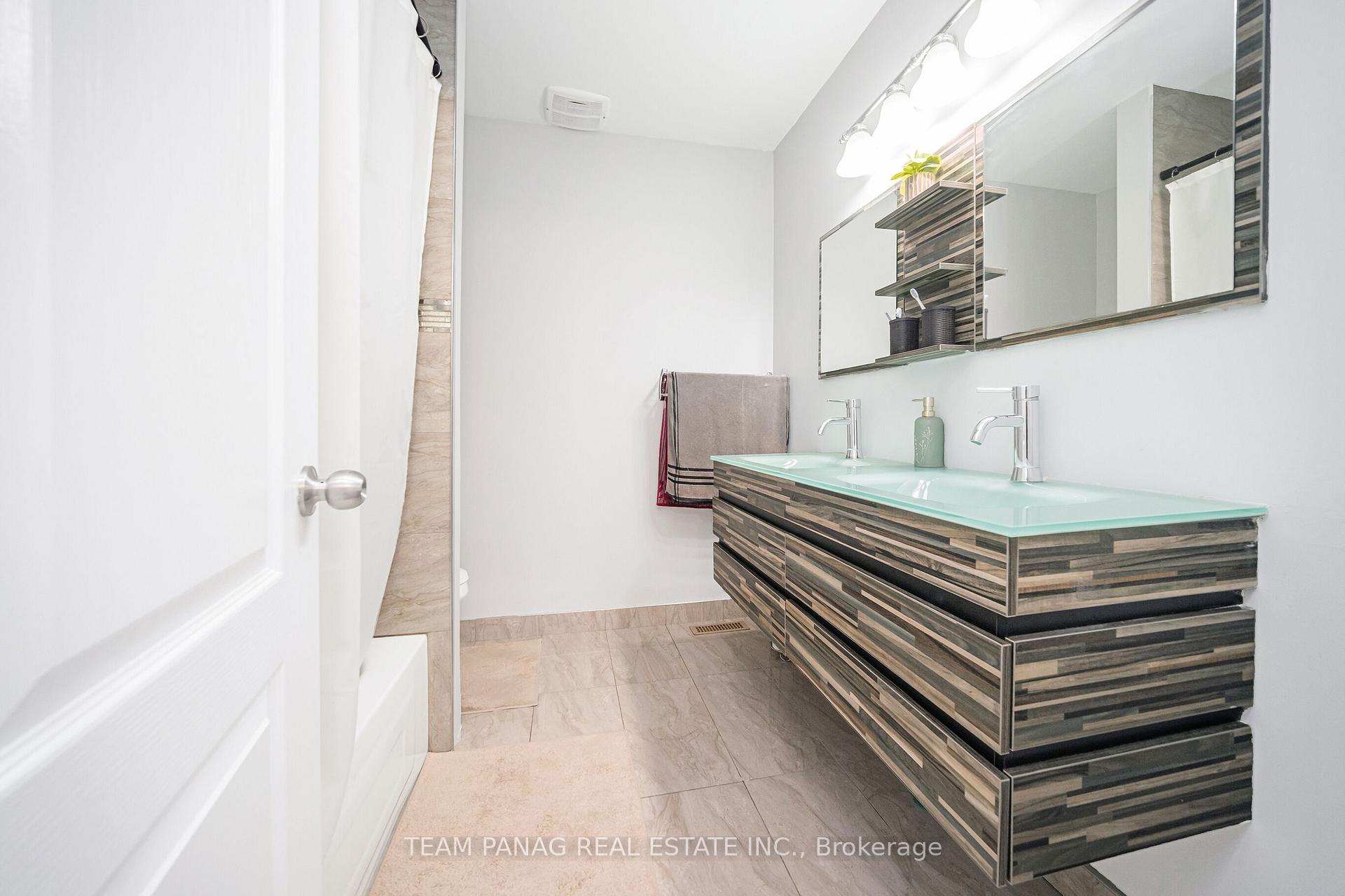 Photo 30 of 2 Trewartha Crescent, Brampton, Heart Lake West — HOMEH