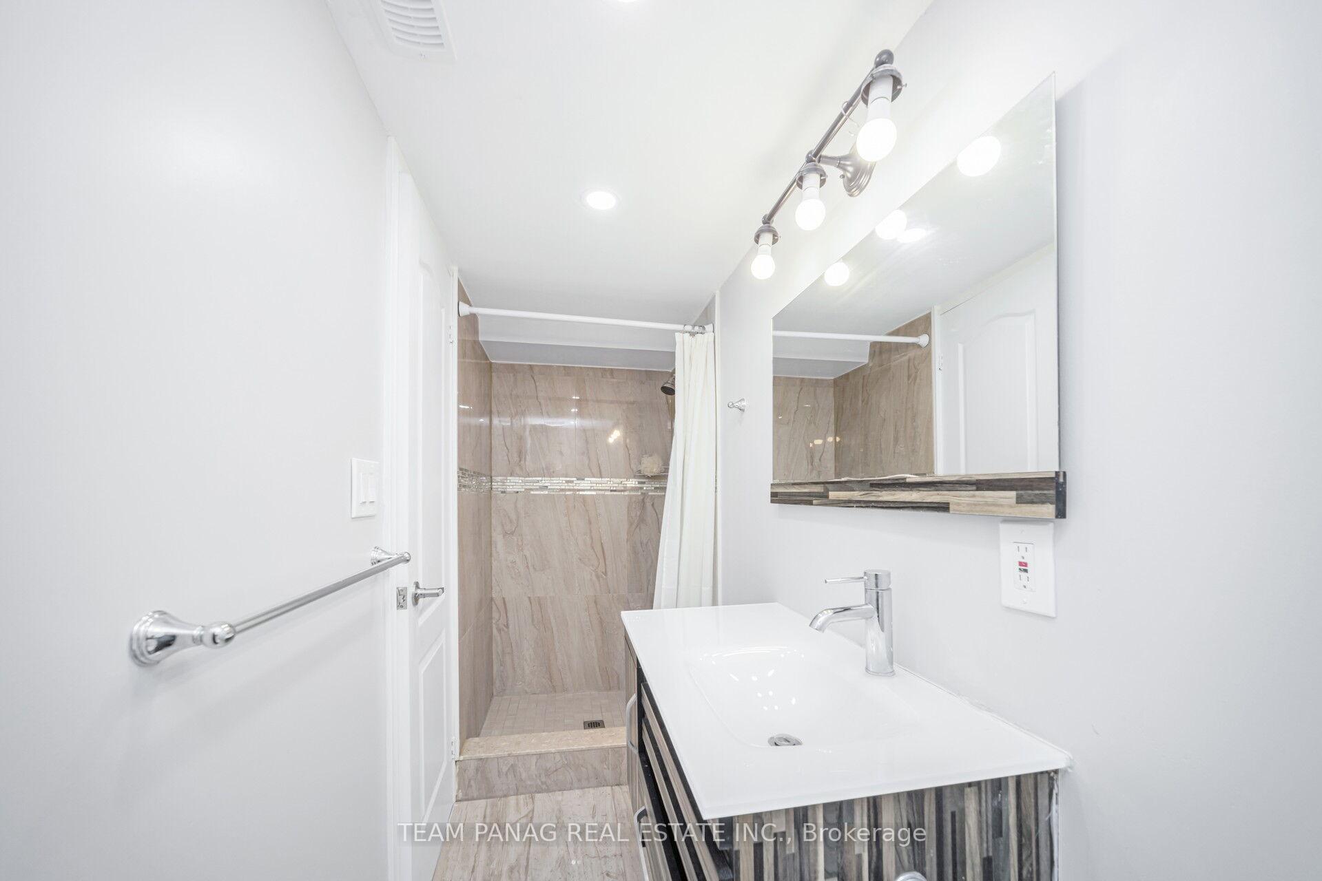Photo 42 of 2 Trewartha Crescent, Brampton, Heart Lake West — HOMEH