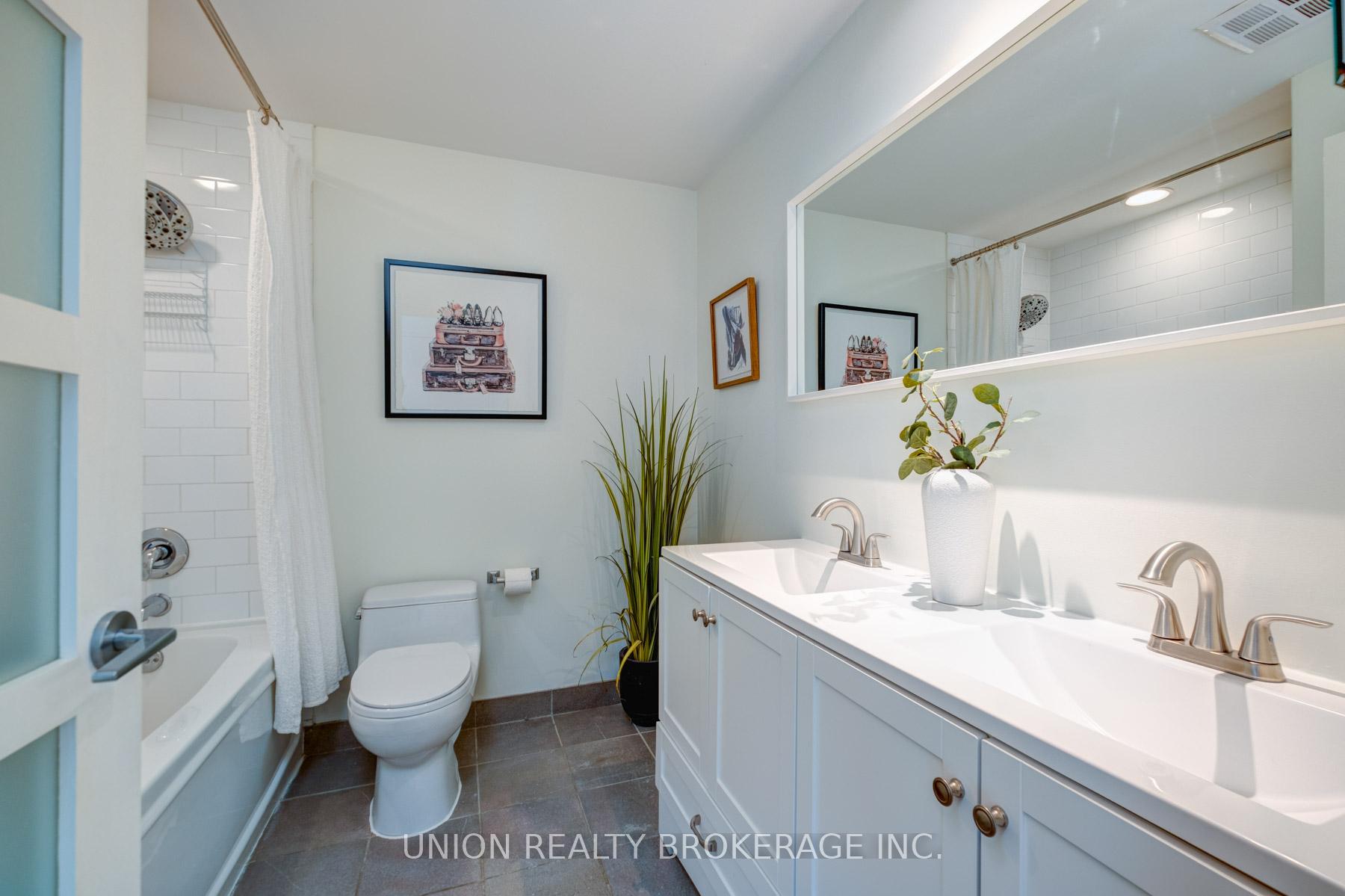 Photo 36 of Unit 1205, 333 Adelaide Street E, Toronto, Moss Park — HOMEH