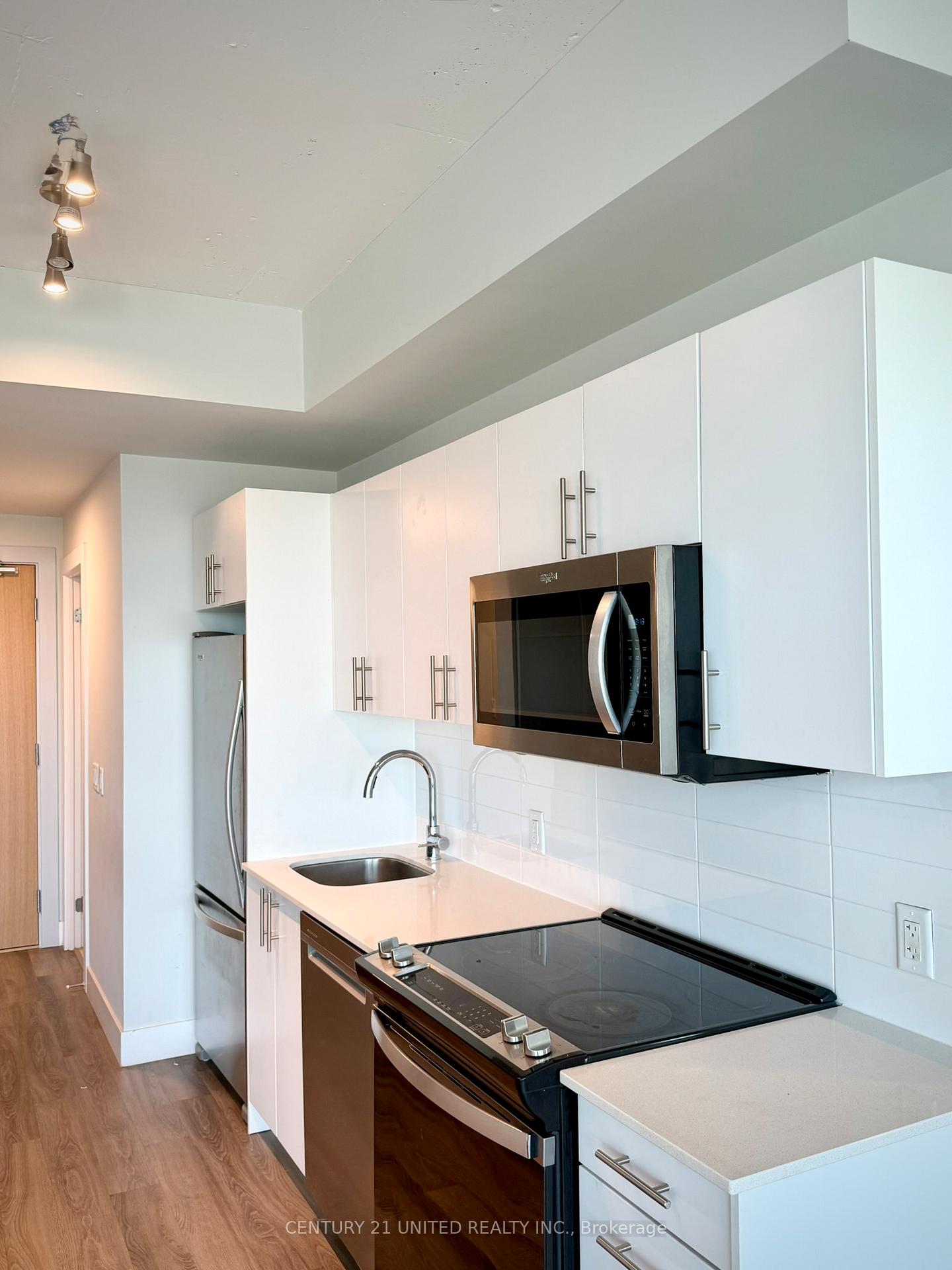 Photo 4 of Unit 1012, 80 Bond Street E, Oshawa, Central — HOMEH