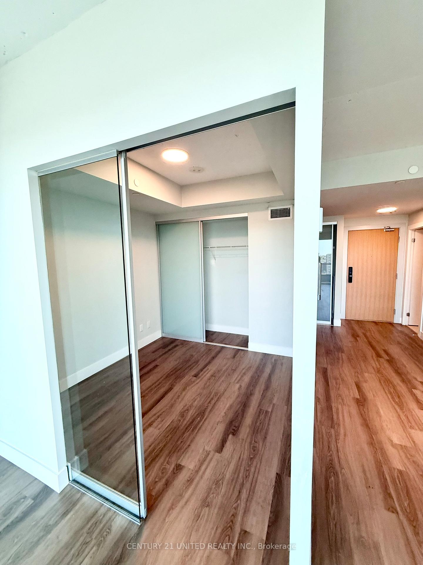 Photo 6 of Unit 1012, 80 Bond Street E, Oshawa, Central — HOMEH