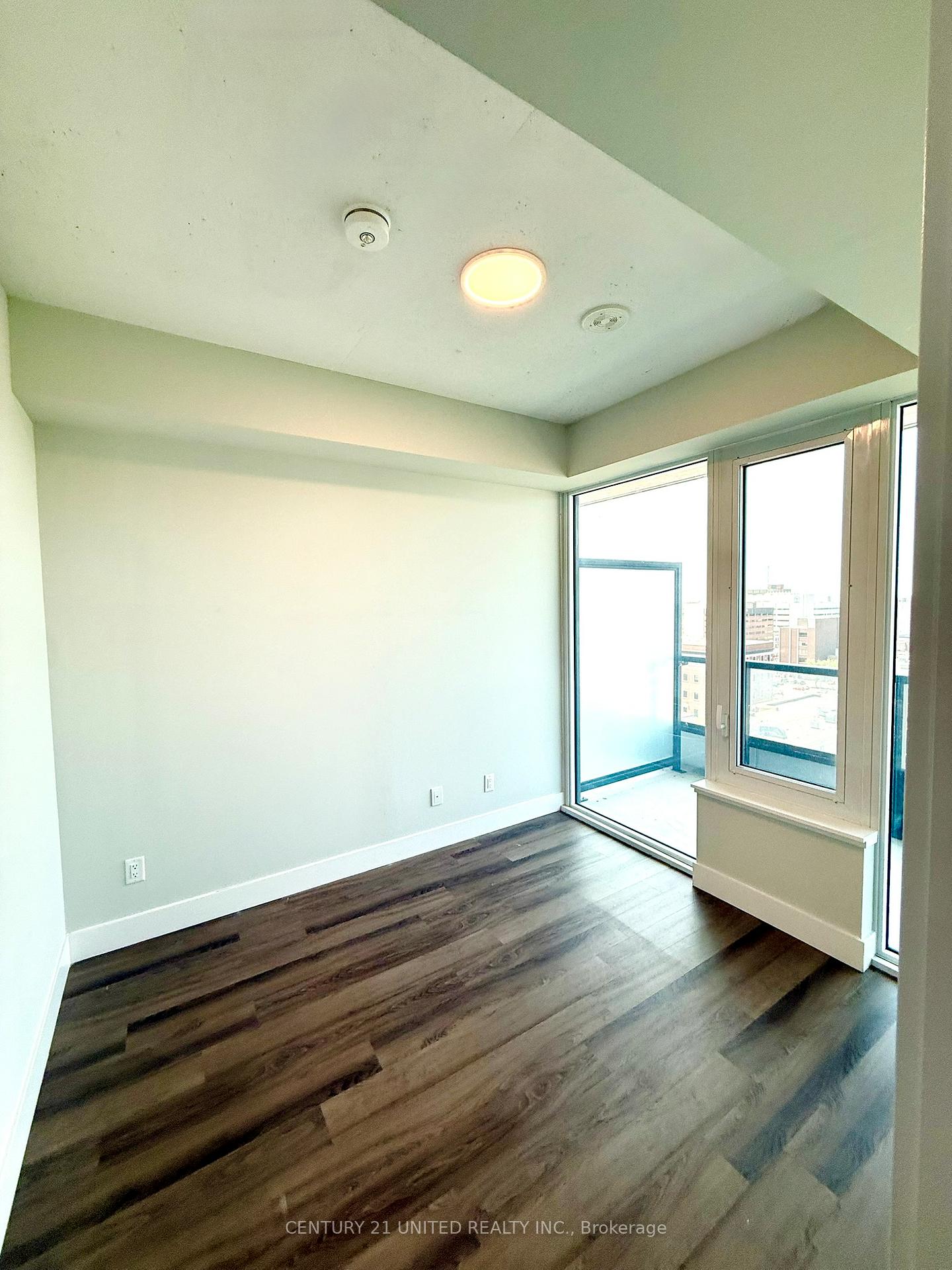 Photo 8 of Unit 1012, 80 Bond Street E, Oshawa, Central — HOMEH