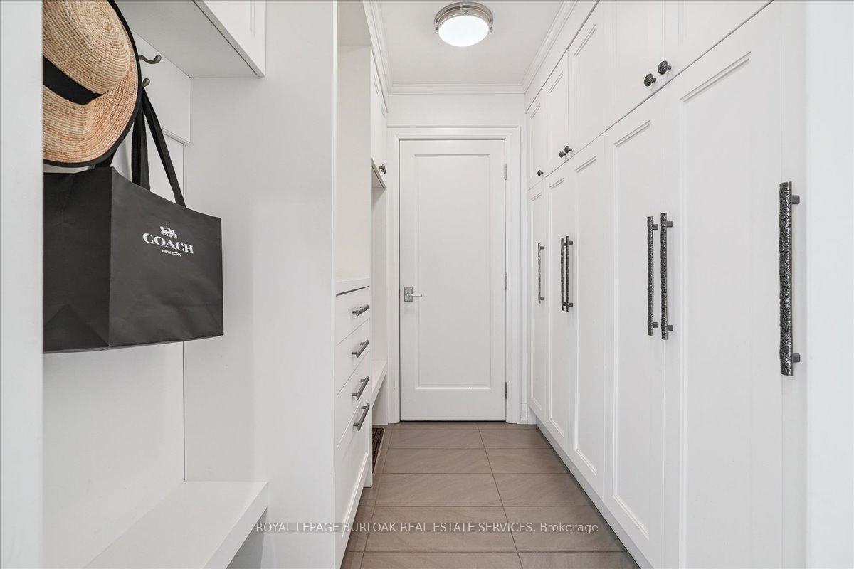 Photo 22 of 391 Rossmore Boulevard, Burlington, Roseland — HOMEH