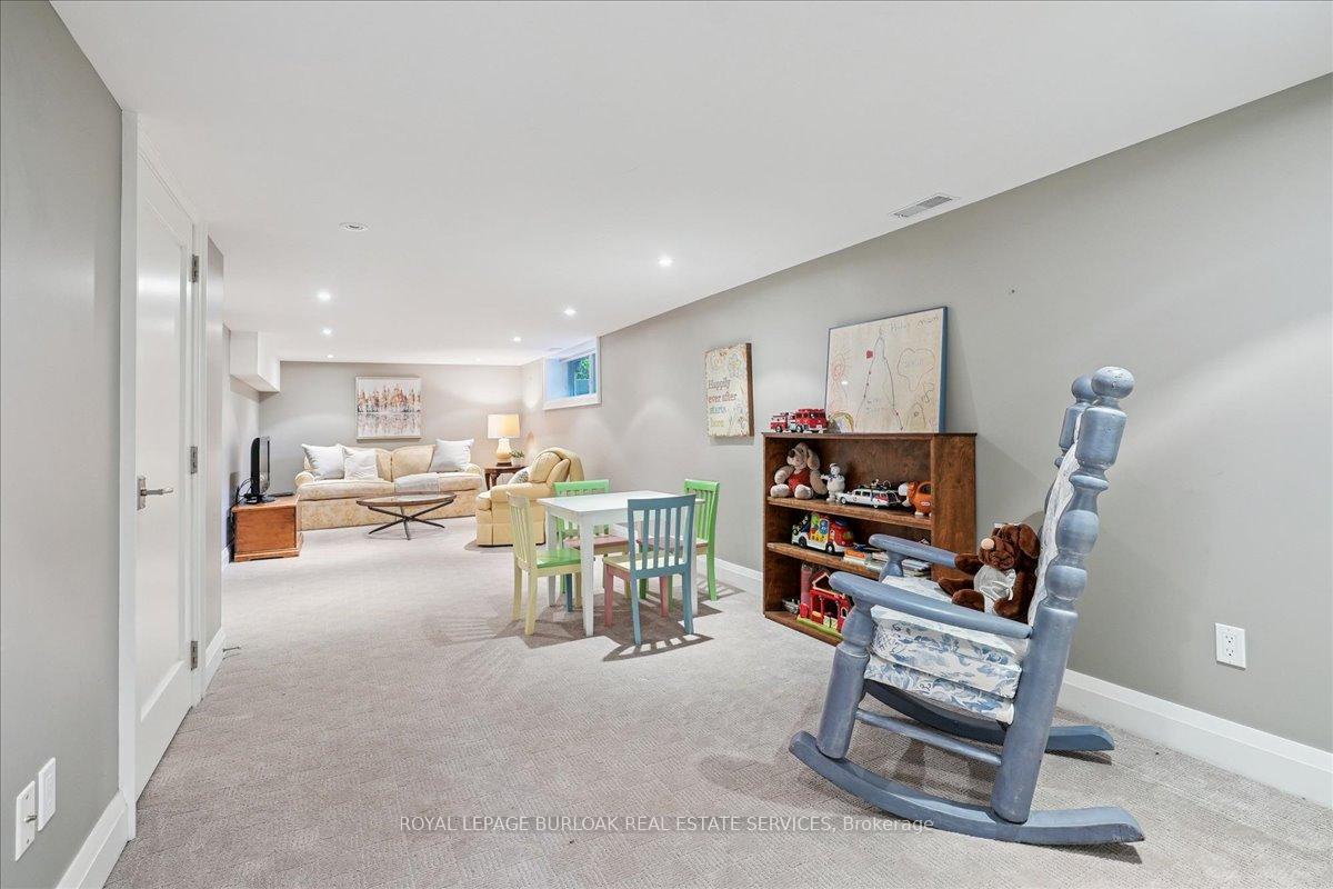 Photo 27 of 391 Rossmore Boulevard, Burlington, Roseland — HOMEH