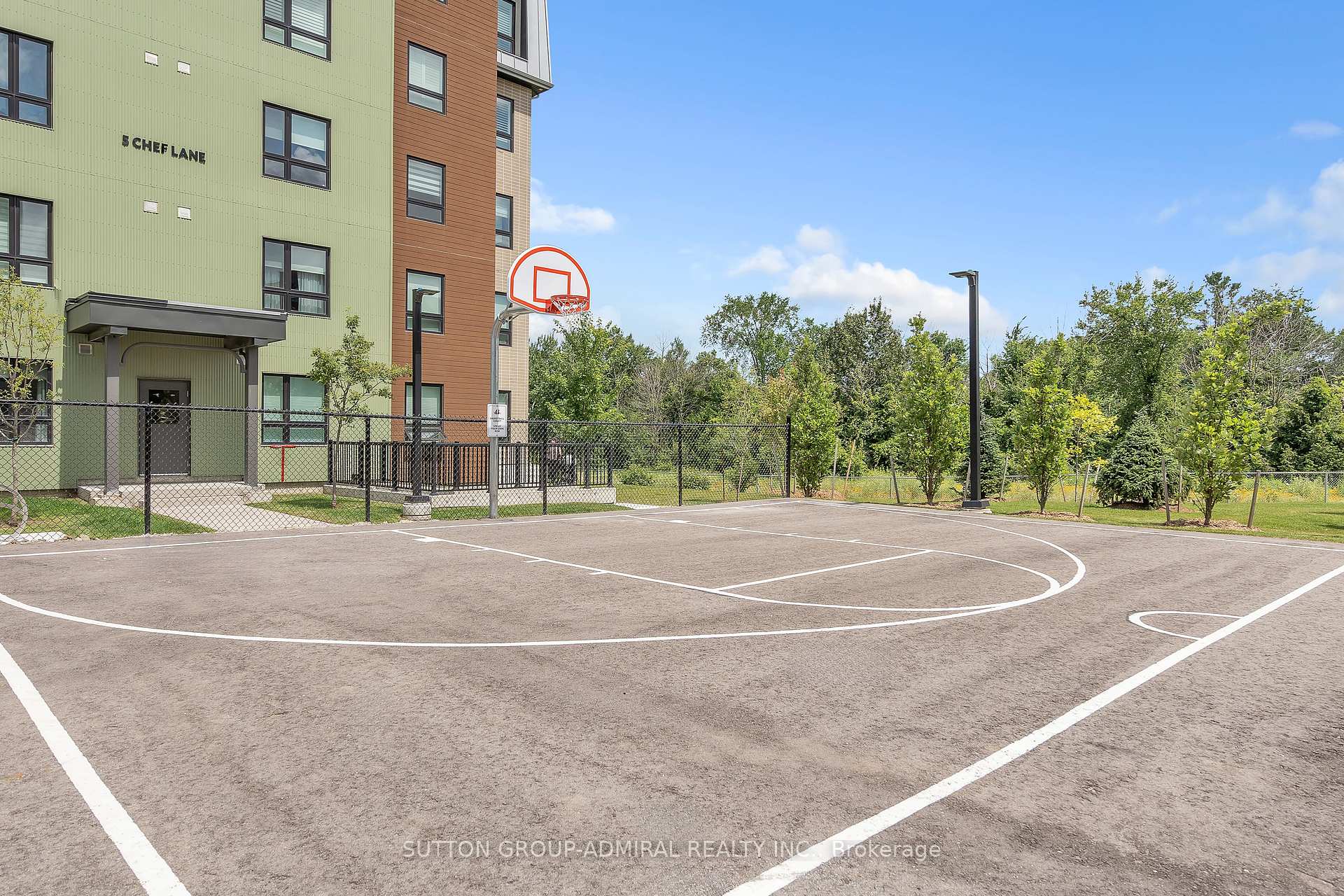 Photo 48 of Unit 111, 4 Spice Way, Barrie, Rural Barrie Southeast — HOMEH