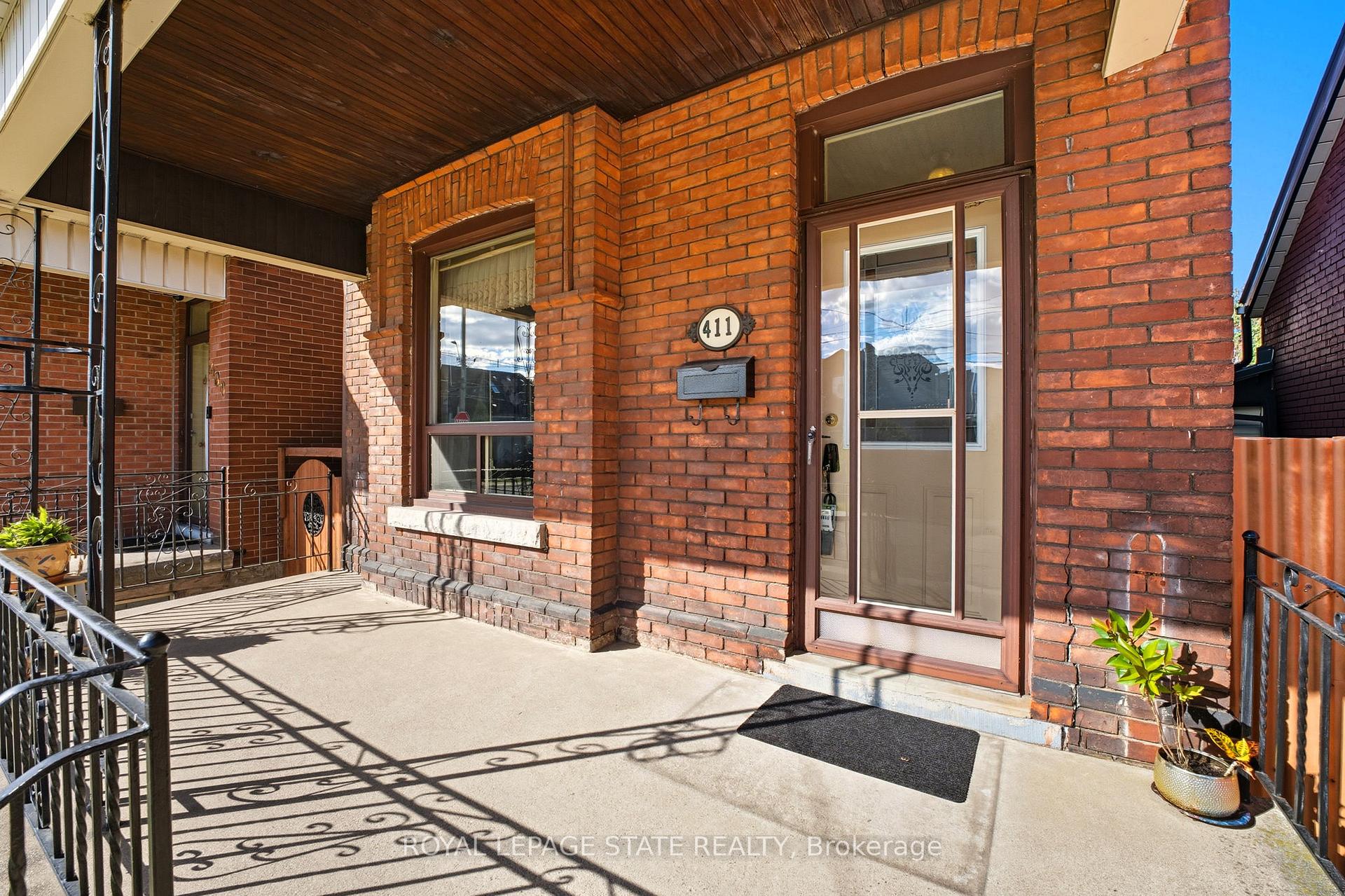 Photo 3 of 411 Catharine Street N, Hamilton, North End — HOMEH