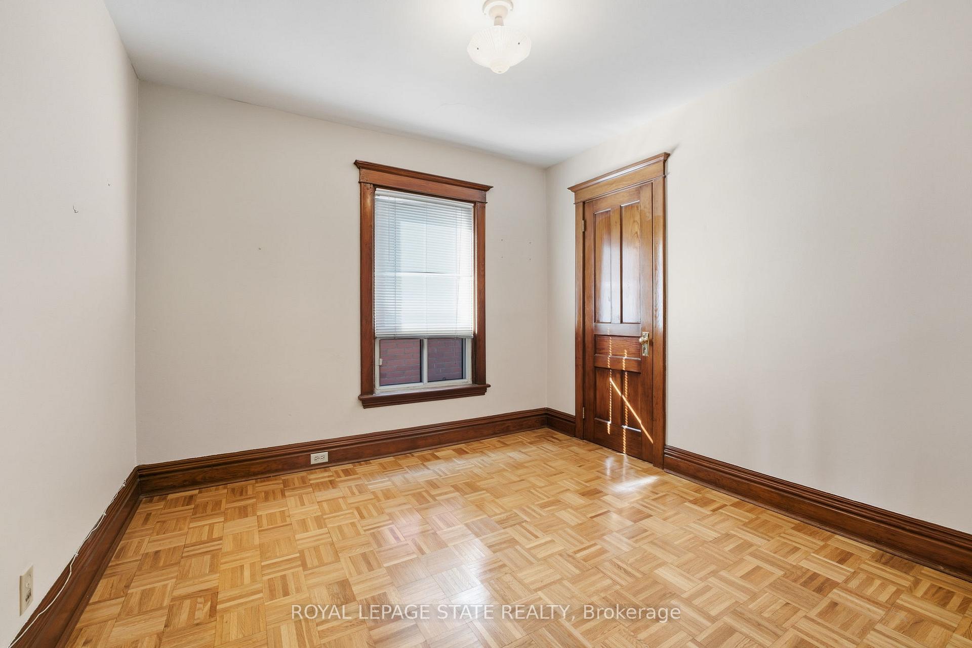 Photo 15 of 411 Catharine Street N, Hamilton, North End — HOMEH