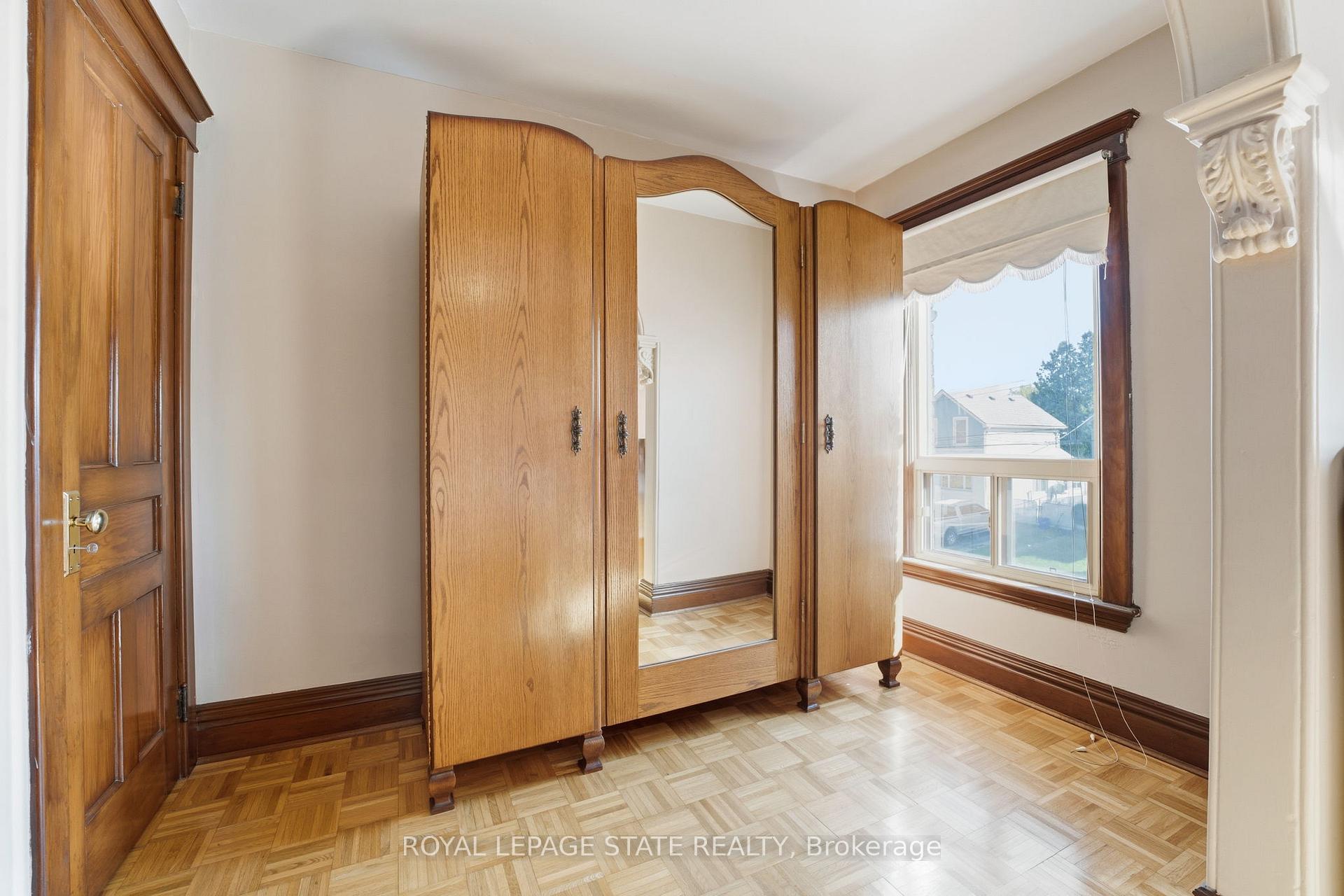 Photo 17 of 411 Catharine Street N, Hamilton, North End — HOMEH