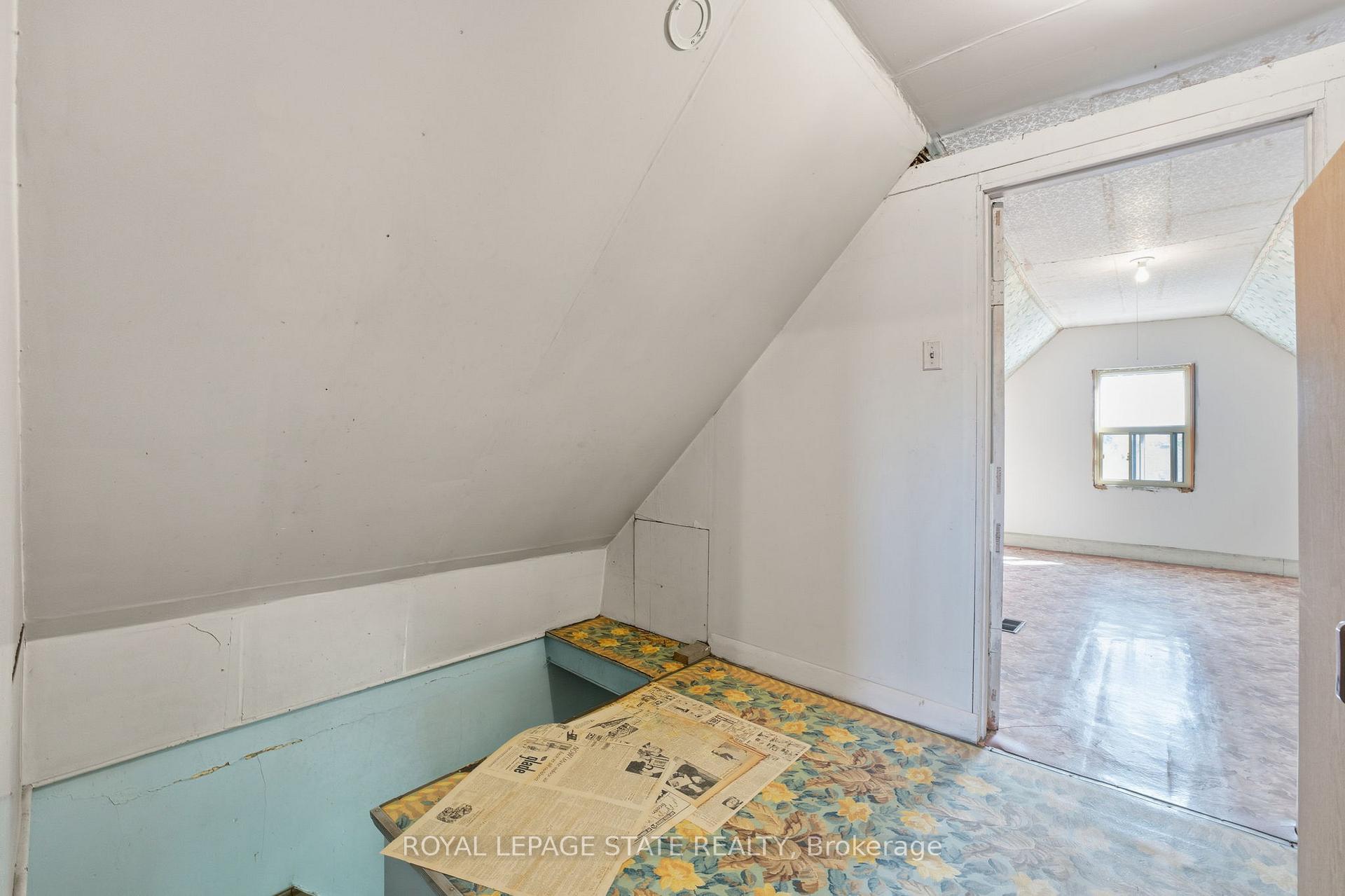 Photo 20 of 411 Catharine Street N, Hamilton, North End — HOMEH