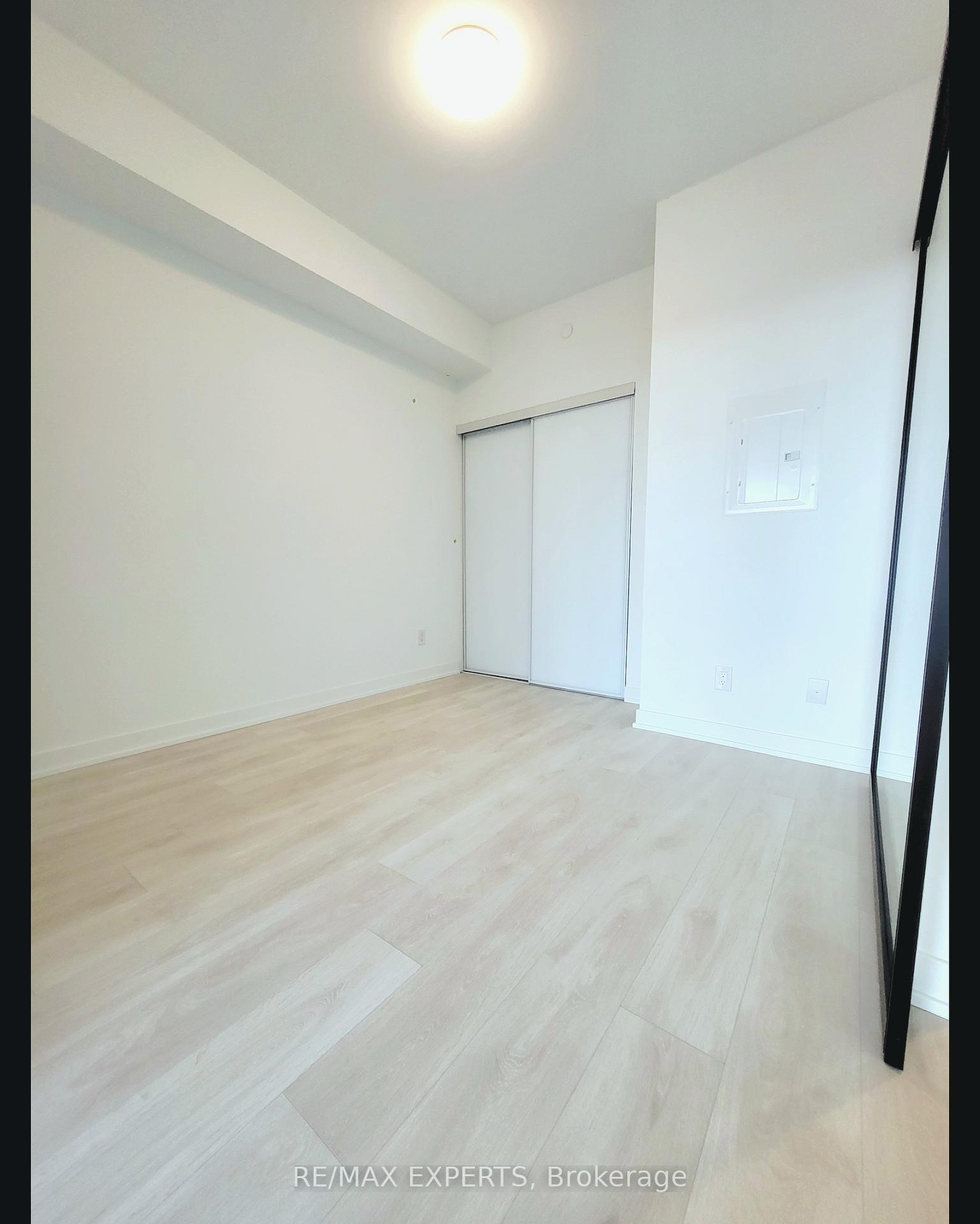 Photo 5 of Unit 803, 5 Defries Street, Toronto, Regent Park — HOMEH