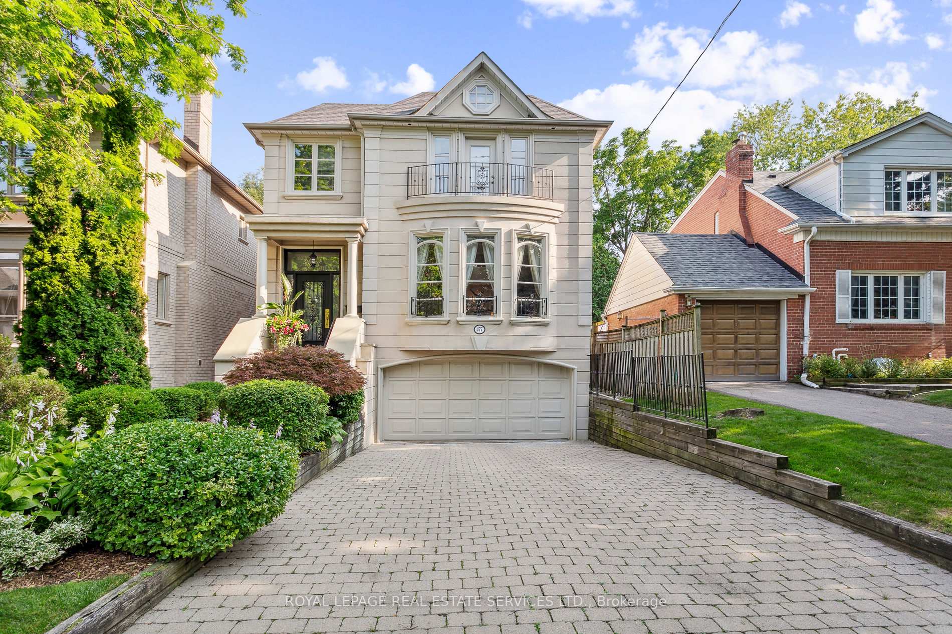 Front of 477 Old Orchard Grove