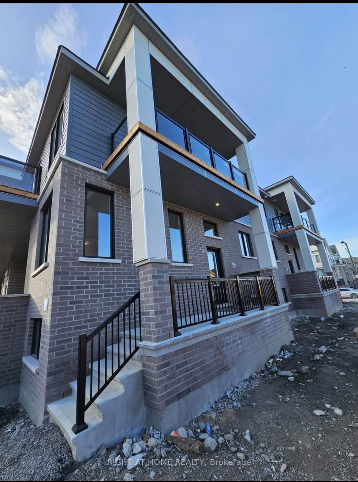 Photo 1 of 209 Beebalm Crescent, Ottawa, Barrhaven - Half Moon Bay — HOMEH