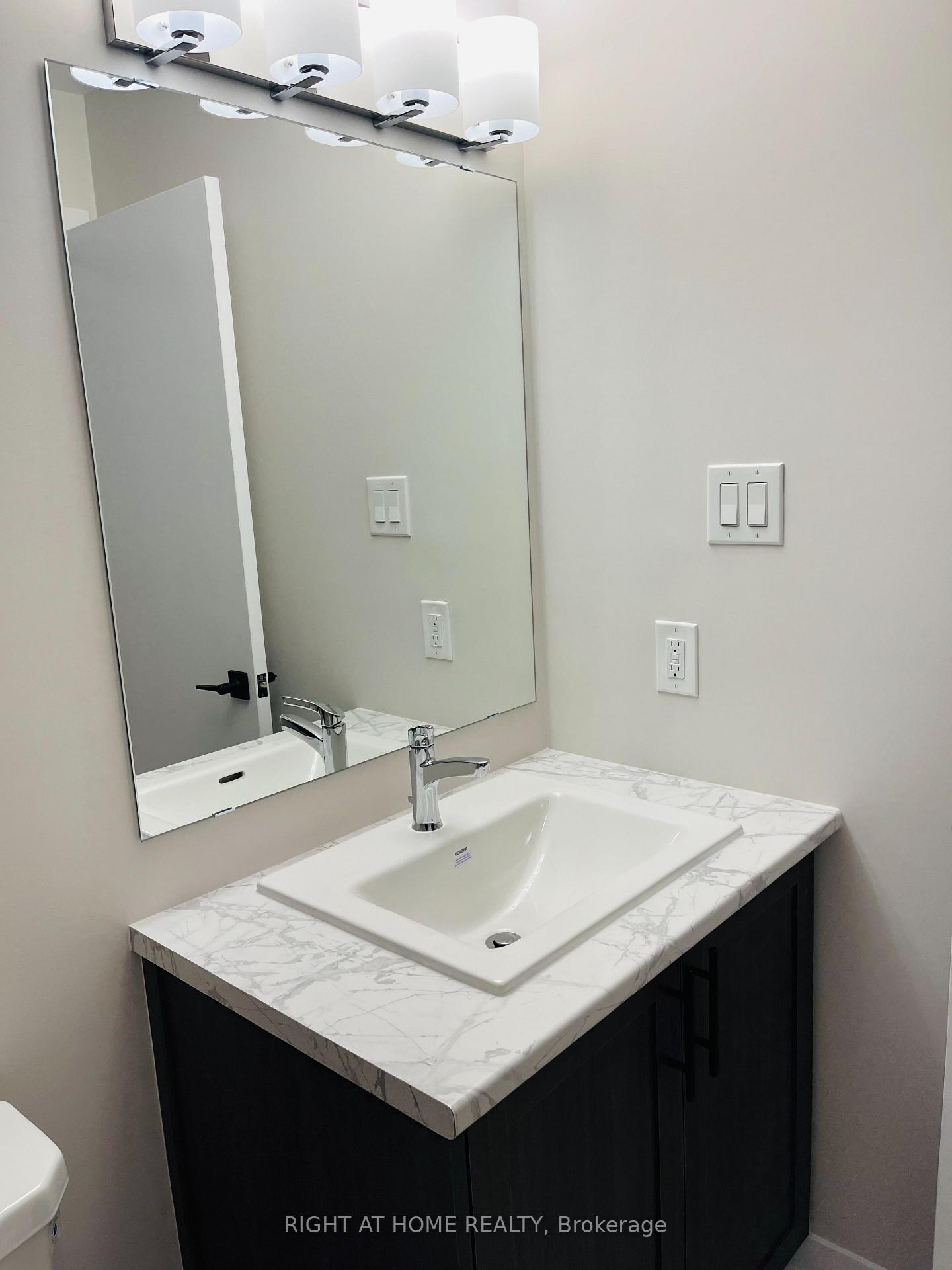 Photo 5 of 209 Beebalm Crescent, Ottawa, Barrhaven - Half Moon Bay — HOMEH