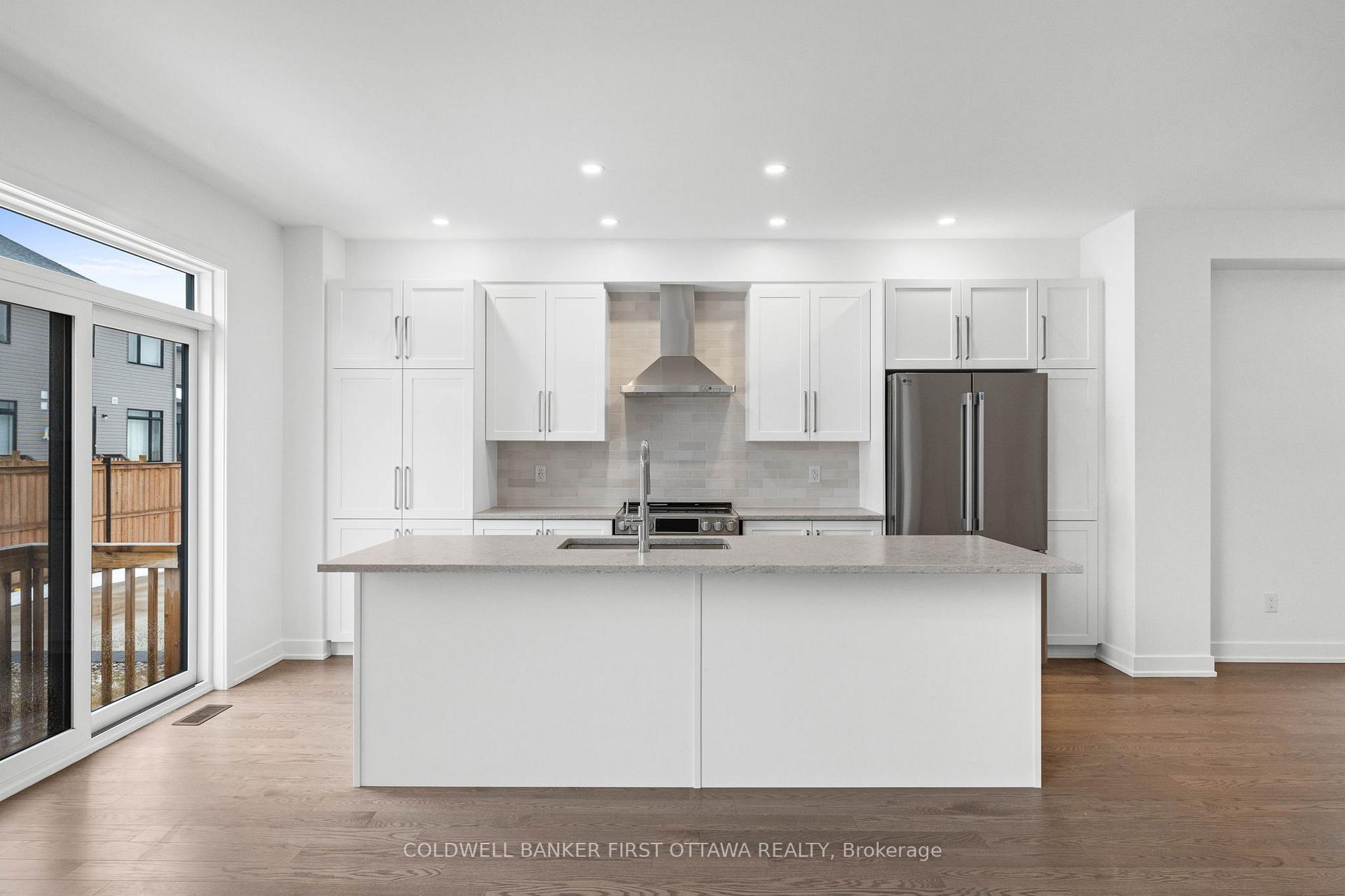 Photo 9 of 695 Odyssey Way, Ottawa, Leitrim — HOMEH