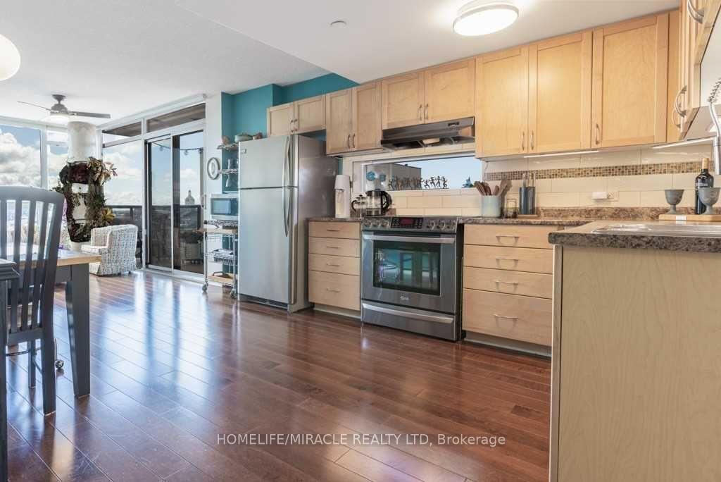 Photo 7 of Unit 512, 121 Queen Street, Kingston — HOMEH