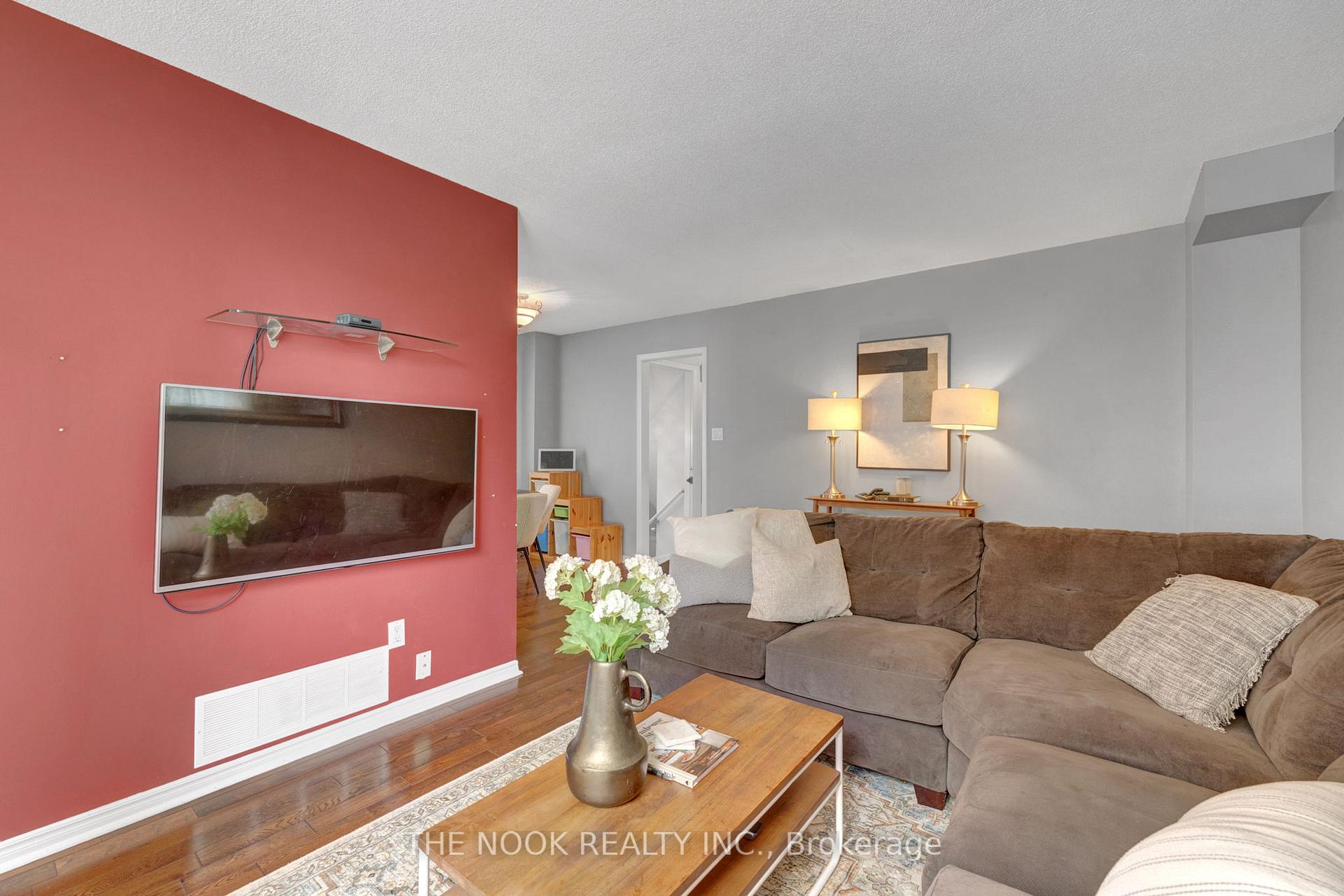 Photo 8 of 64 Soper Creek Drive, Clarington, Bowmanville — HOMEH