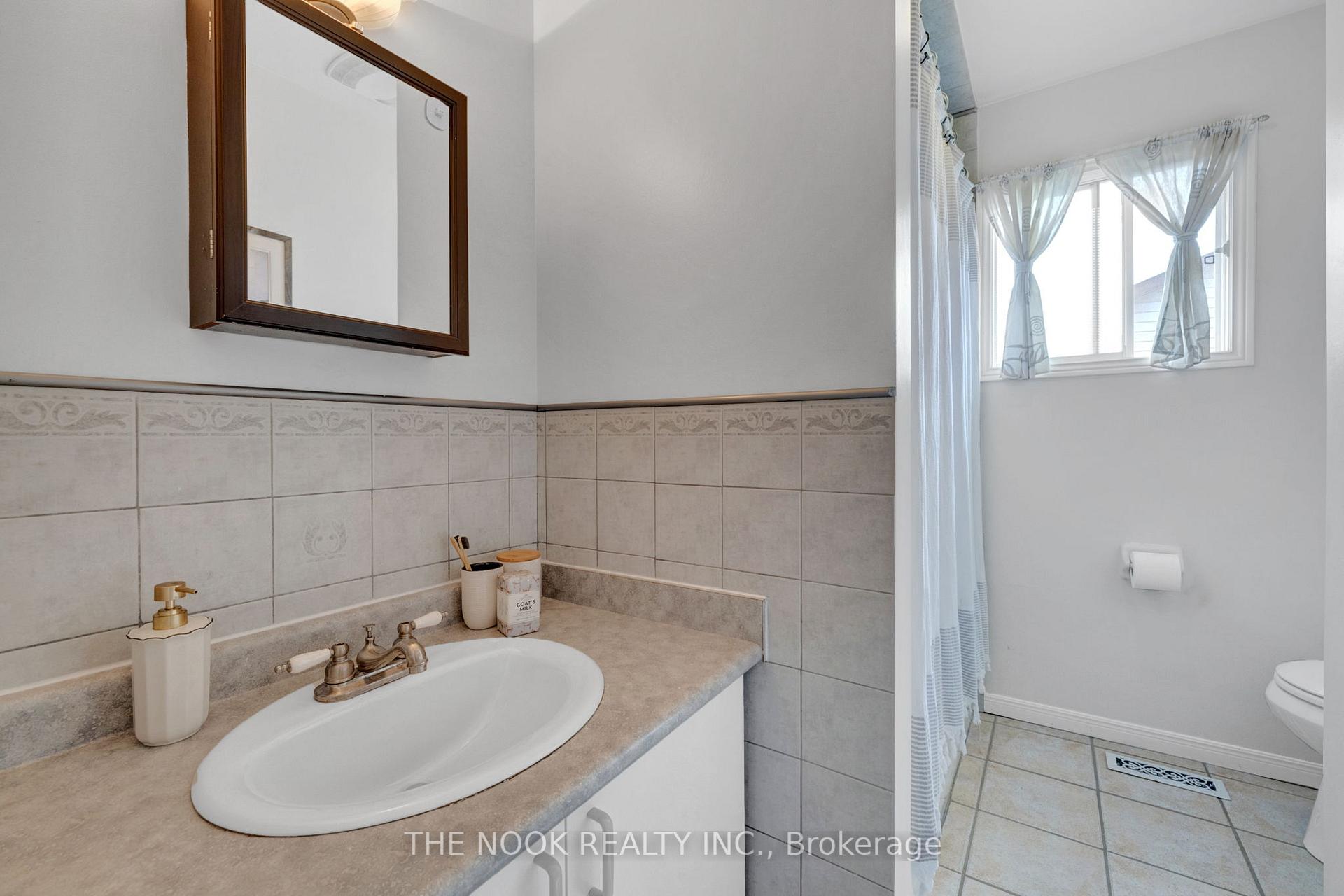 Photo 20 of 64 Soper Creek Drive, Clarington, Bowmanville — HOMEH