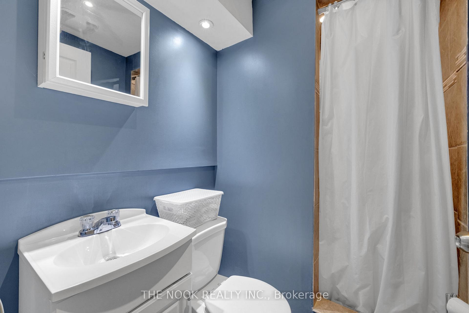 Photo 27 of 64 Soper Creek Drive, Clarington, Bowmanville — HOMEH