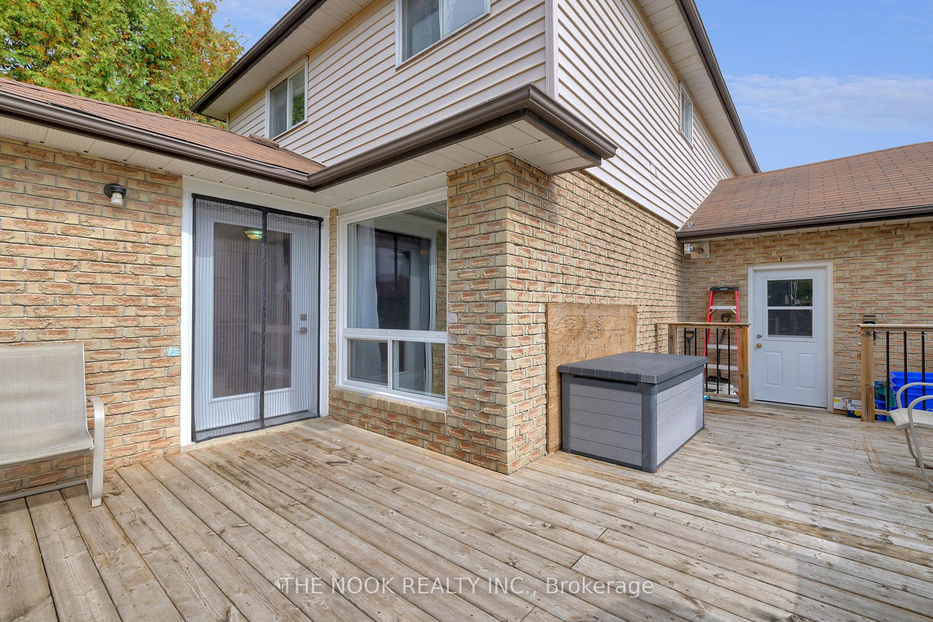 Photo 29 of 64 Soper Creek Drive, Clarington, Bowmanville — HOMEH