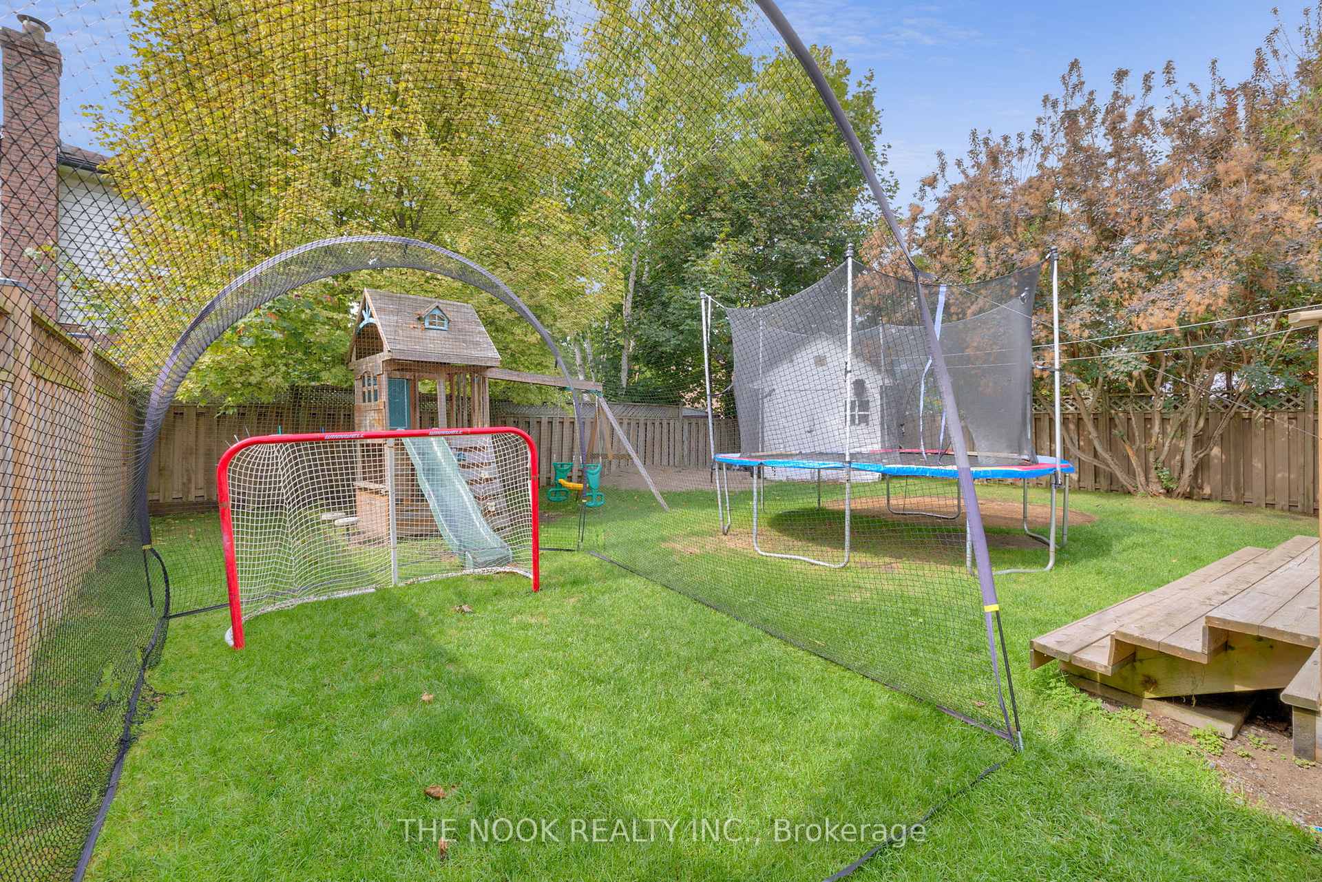 Photo 31 of 64 Soper Creek Drive, Clarington, Bowmanville — HOMEH