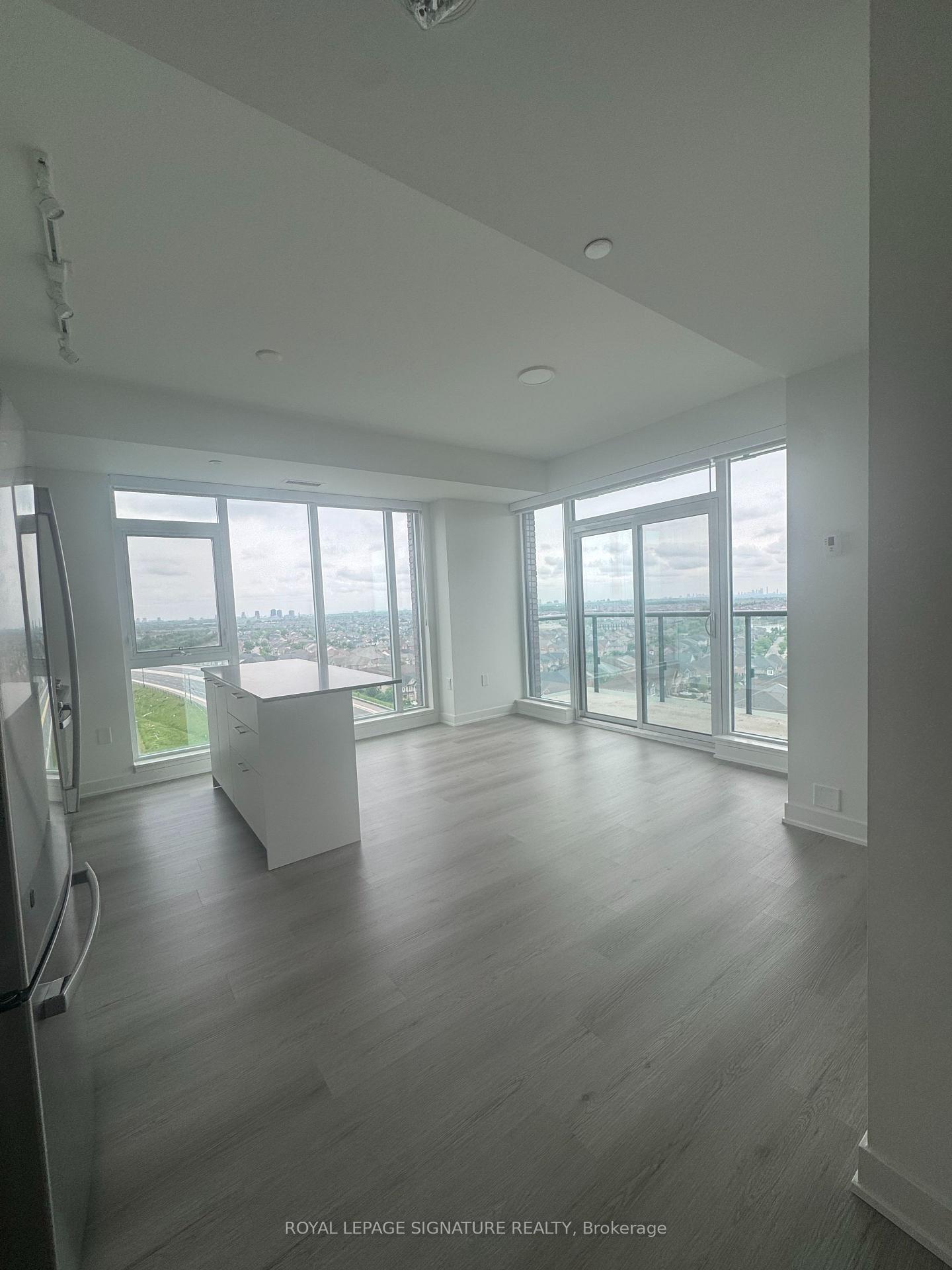 Photo 4 of Unit 1104, 40 Lagerfeld Drive, Brampton, Northwest Brampton — HOMEH