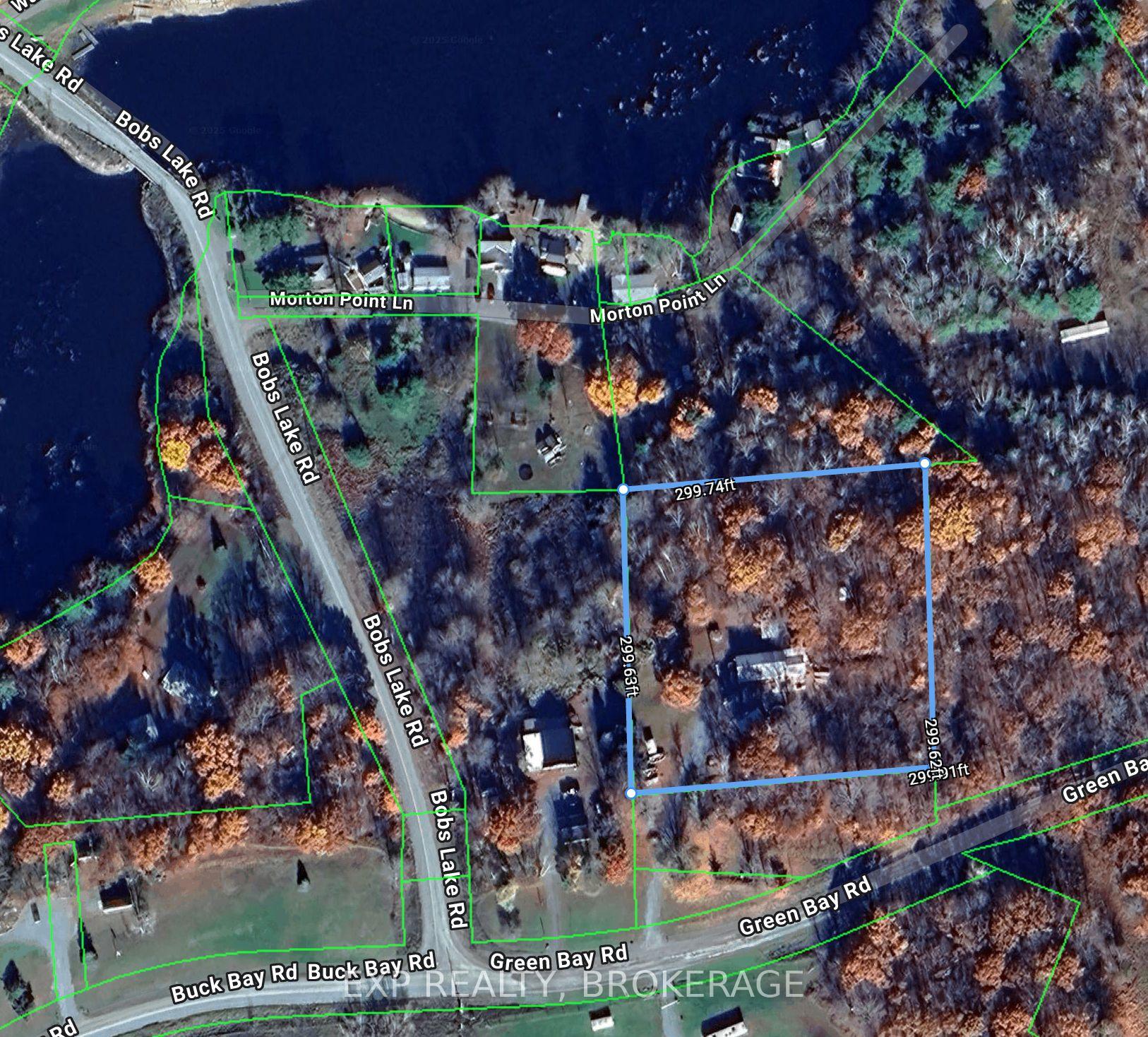 Photo 3 of 2624 Green Bay Road, Frontenac, Frontenac South — HOMEH