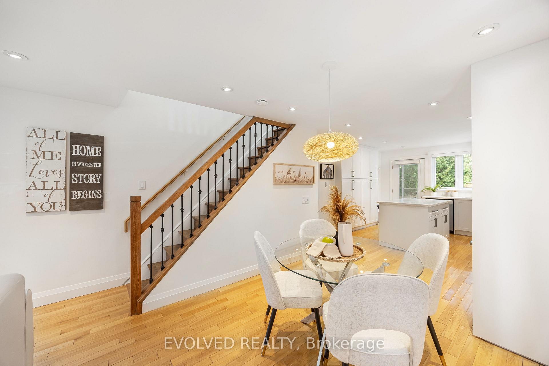 Photo 7 of 123 Kenilworth Avenue, Toronto, The Beaches — HOMEH