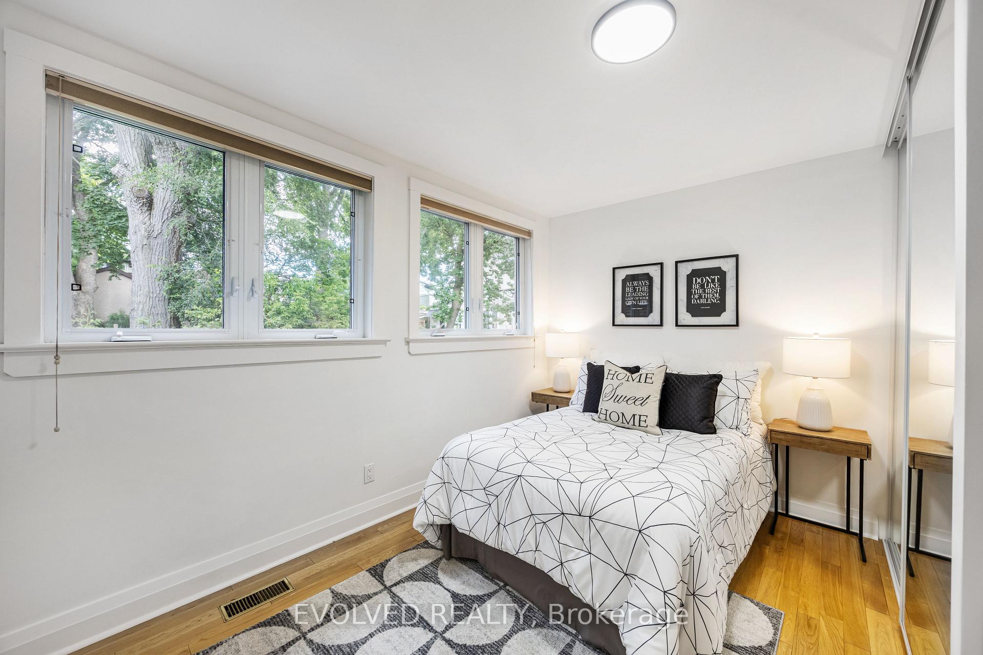Photo 17 of 123 Kenilworth Avenue, Toronto, The Beaches — HOMEH