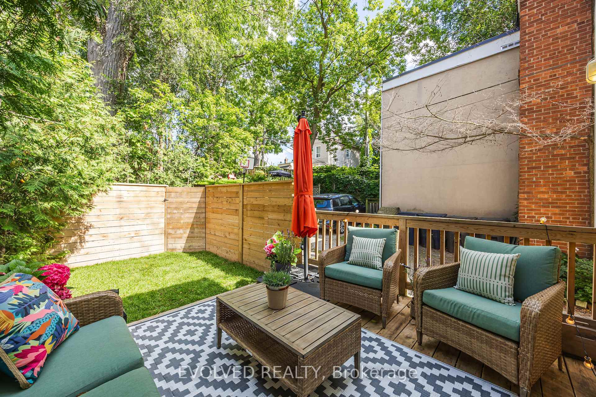 Photo 27 of 123 Kenilworth Avenue, Toronto, The Beaches — HOMEH