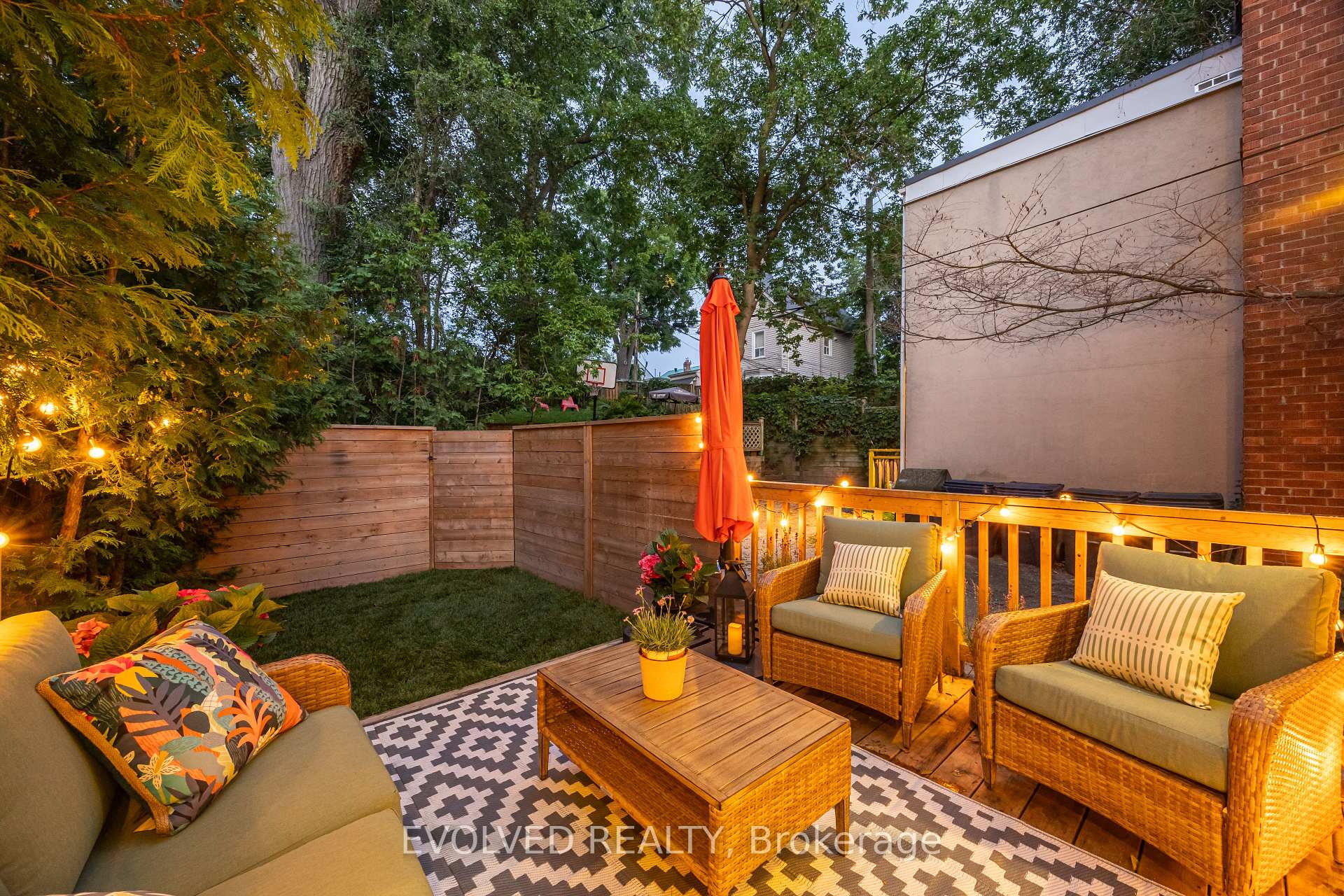 Photo 31 of 123 Kenilworth Avenue, Toronto, The Beaches — HOMEH