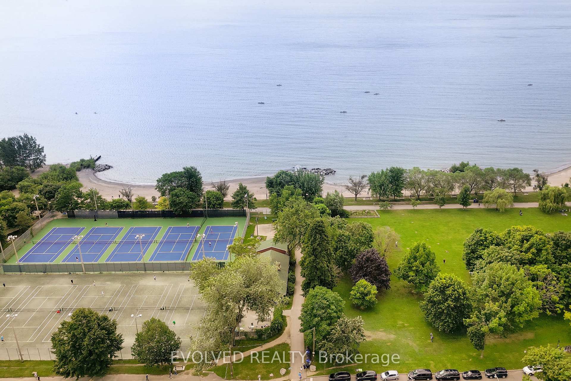 Photo 40 of 123 Kenilworth Avenue, Toronto, The Beaches — HOMEH