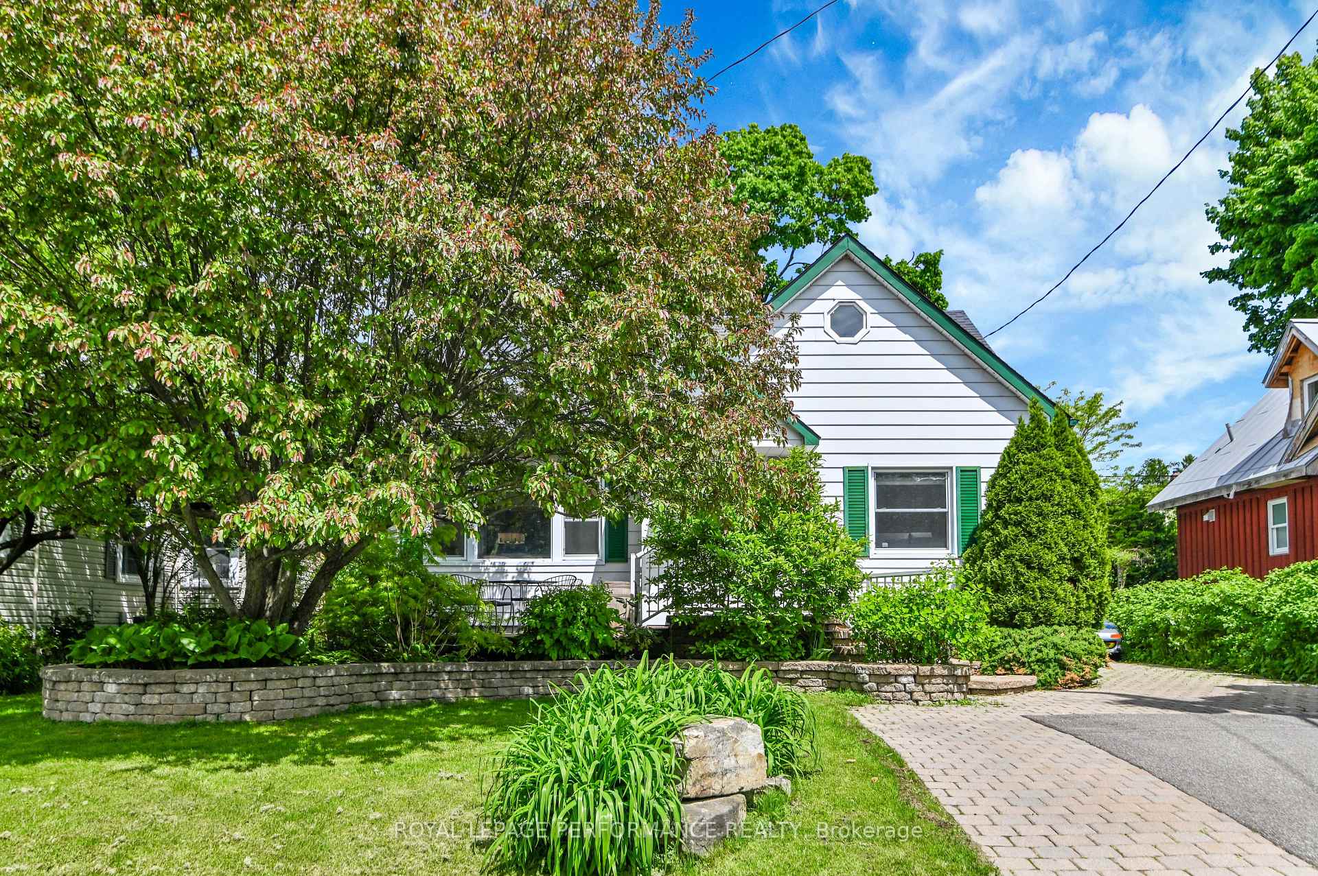 Photo 1 of 429 Hartleigh Avenue, Ottawa, Woodroffe — HOMEH