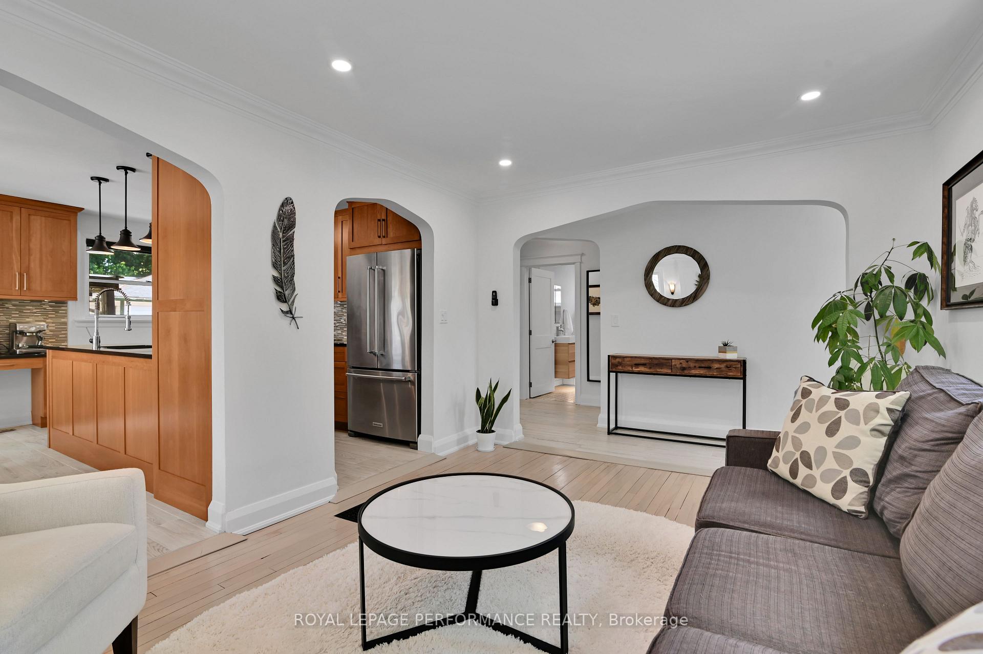 Photo 7 of 429 Hartleigh Avenue, Ottawa, Woodroffe — HOMEH