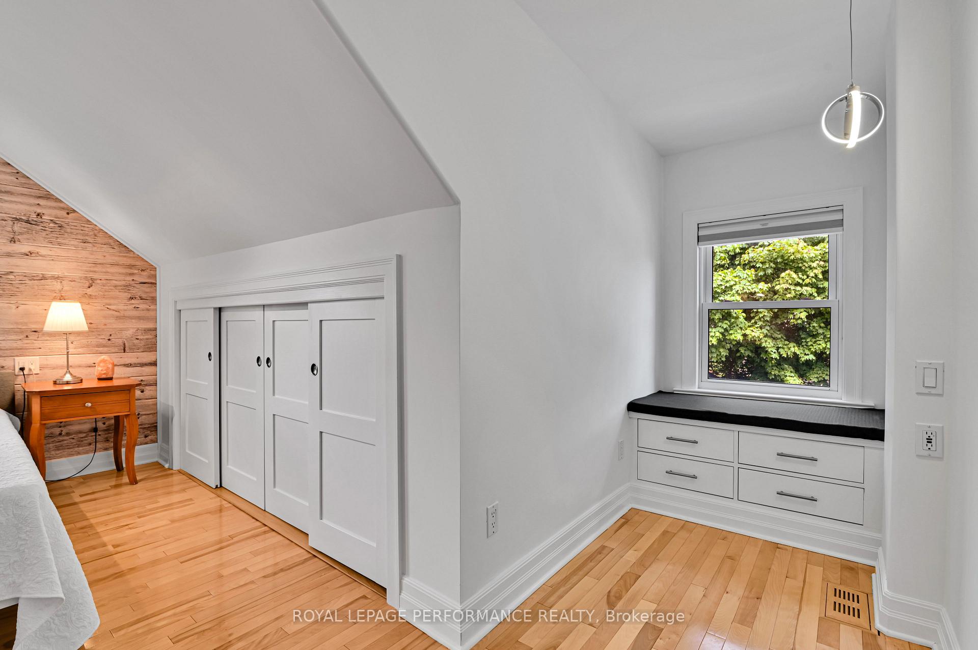 Photo 21 of 429 Hartleigh Avenue, Ottawa, Woodroffe — HOMEH