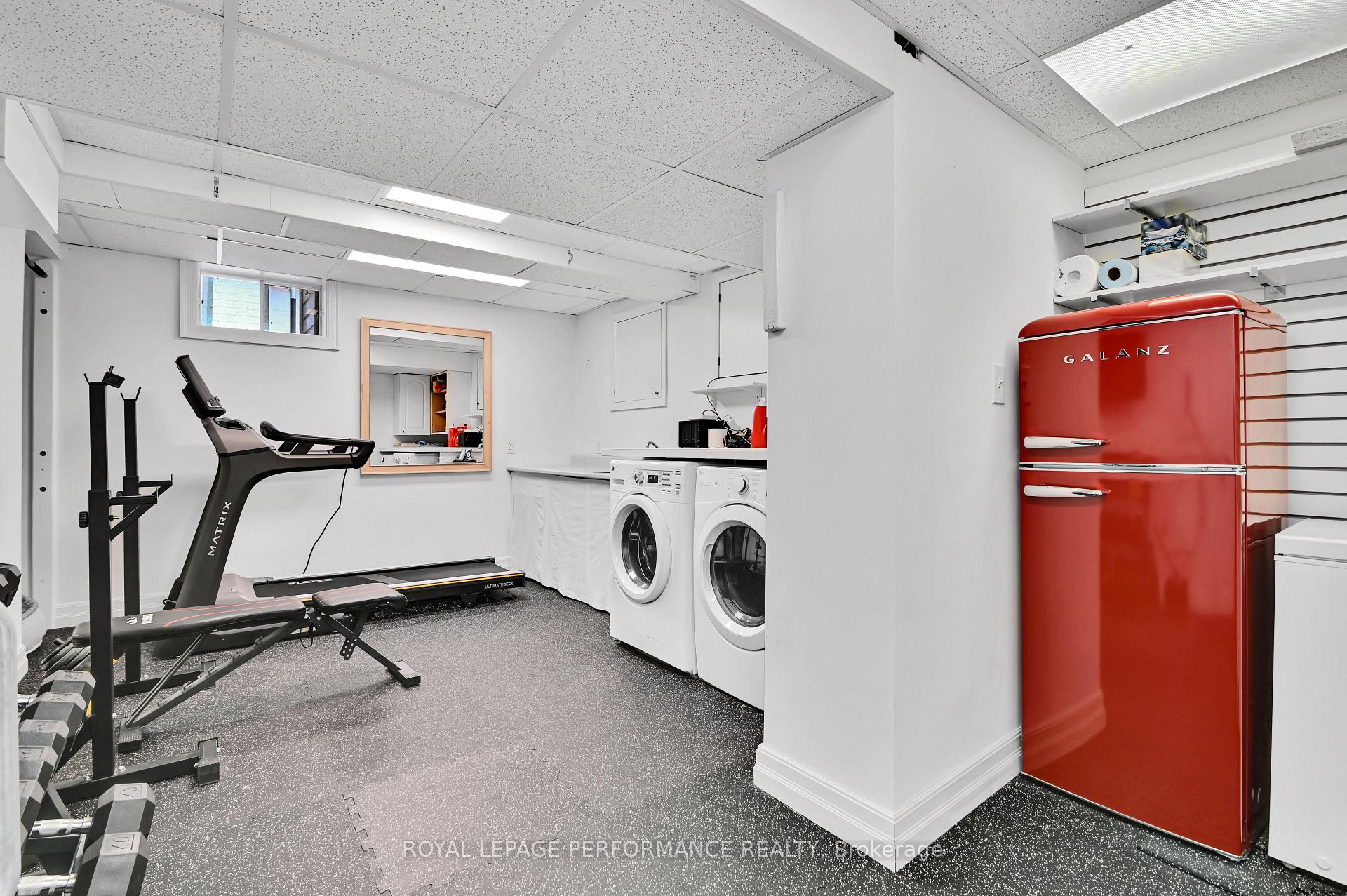 Photo 29 of 429 Hartleigh Avenue, Ottawa, Woodroffe — HOMEH