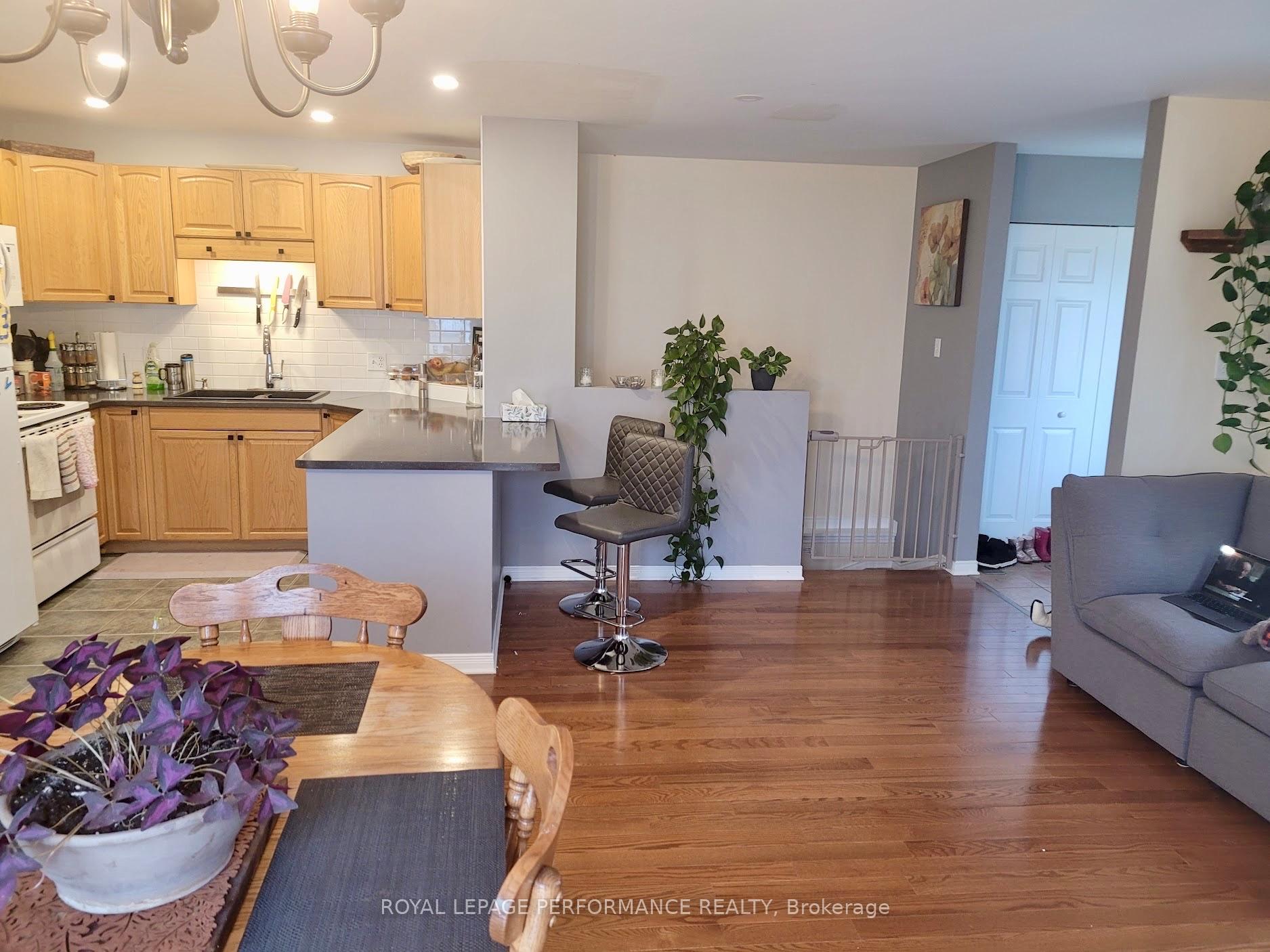 Photo 8 of 156 Hughes Street, Carleton Place — HOMEH
