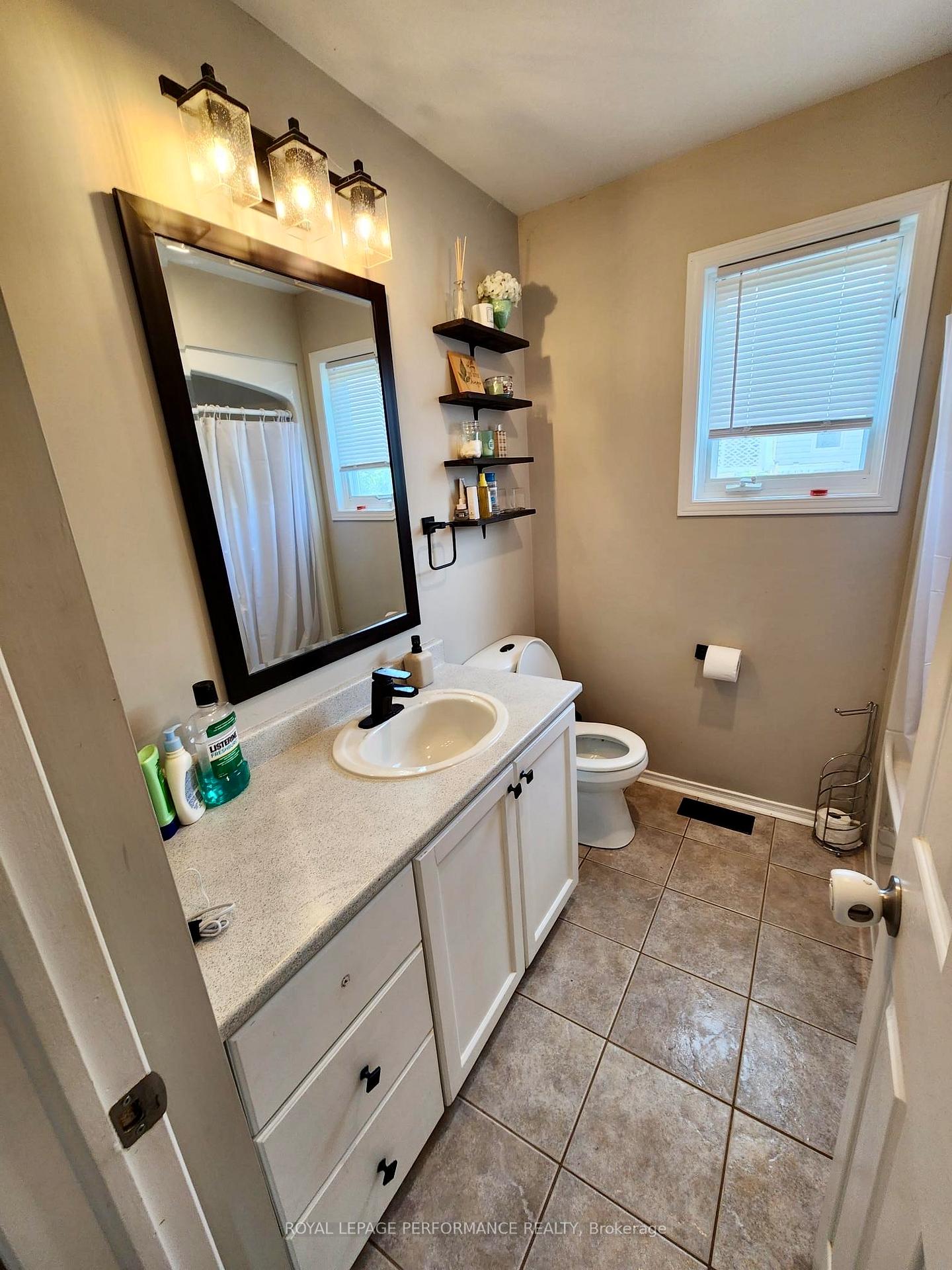 Photo 10 of 156 Hughes Street, Carleton Place — HOMEH