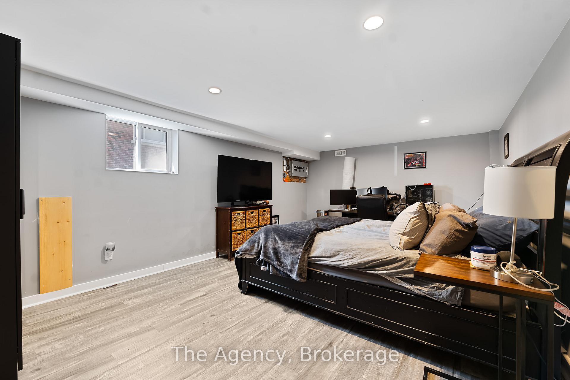 Photo 21 of 70 South Crescent, Port Colborne, Sugarloaf — HOMEH