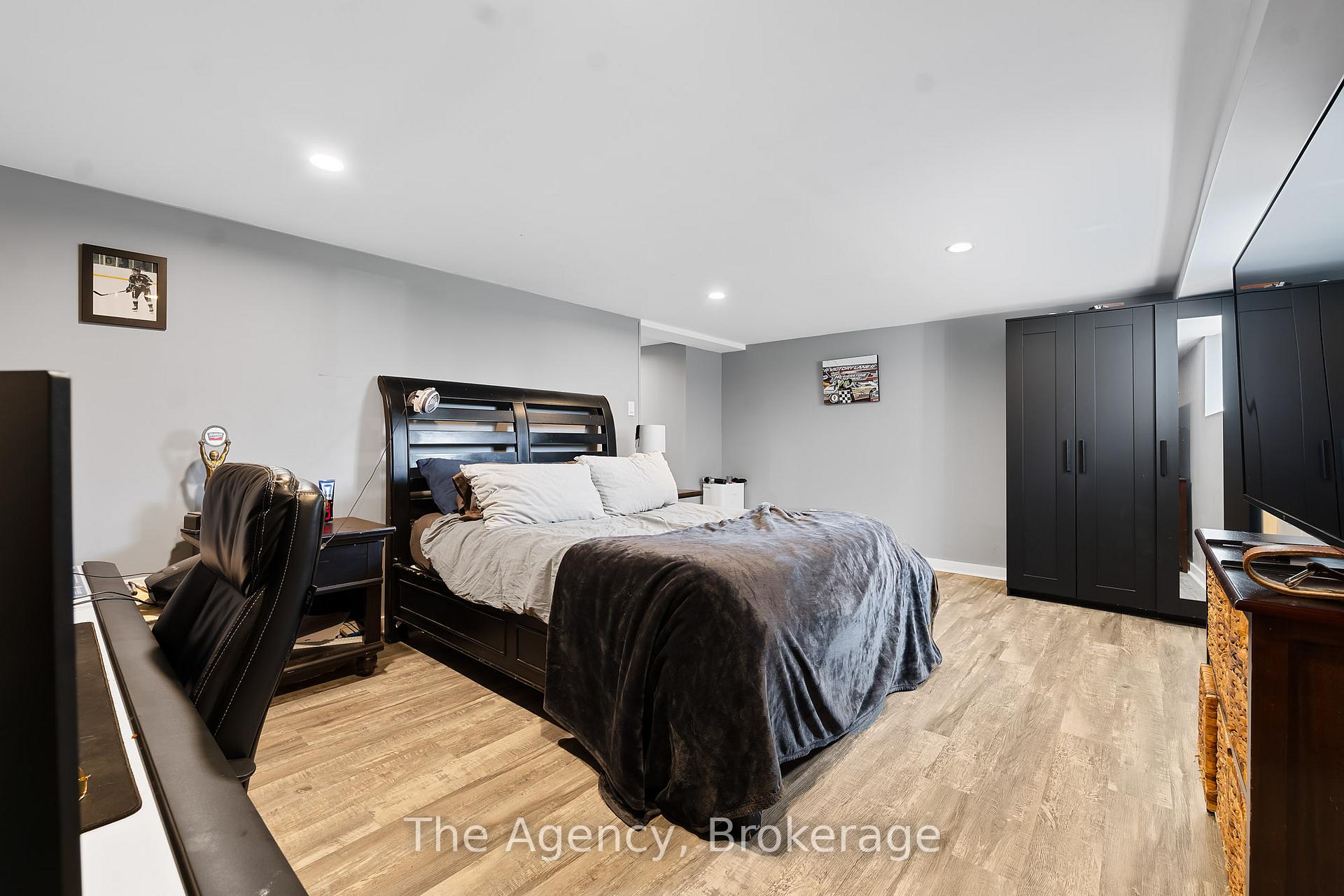 Photo 23 of 70 South Crescent, Port Colborne, Sugarloaf — HOMEH