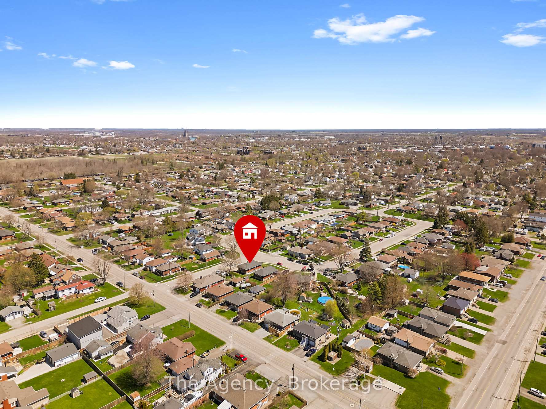 Photo 32 of 70 South Crescent, Port Colborne, Sugarloaf — HOMEH