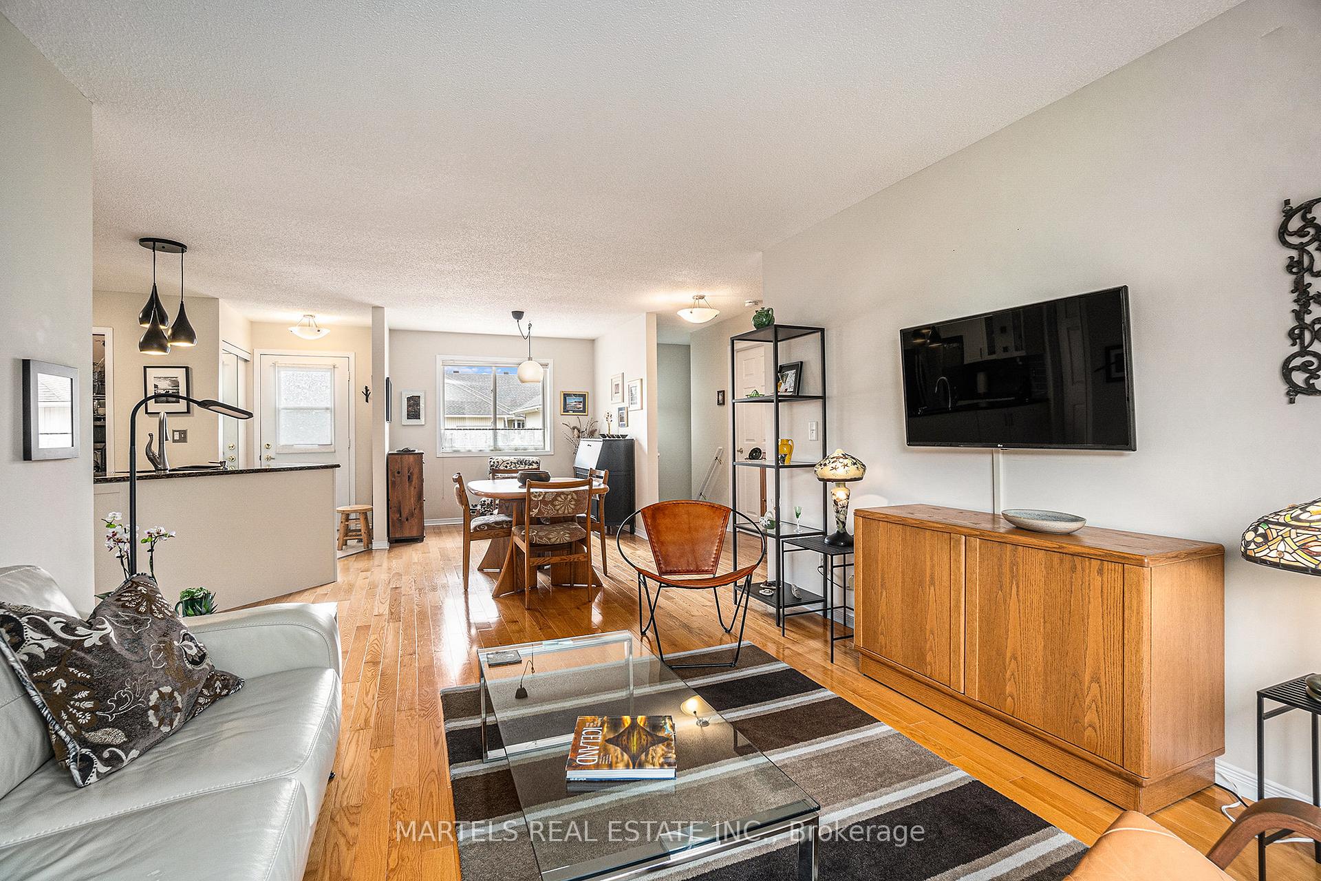 Photo 5 of Unit 9, 9 Daphne Crescent N, Ottawa, Stittsville (South) — HOMEH