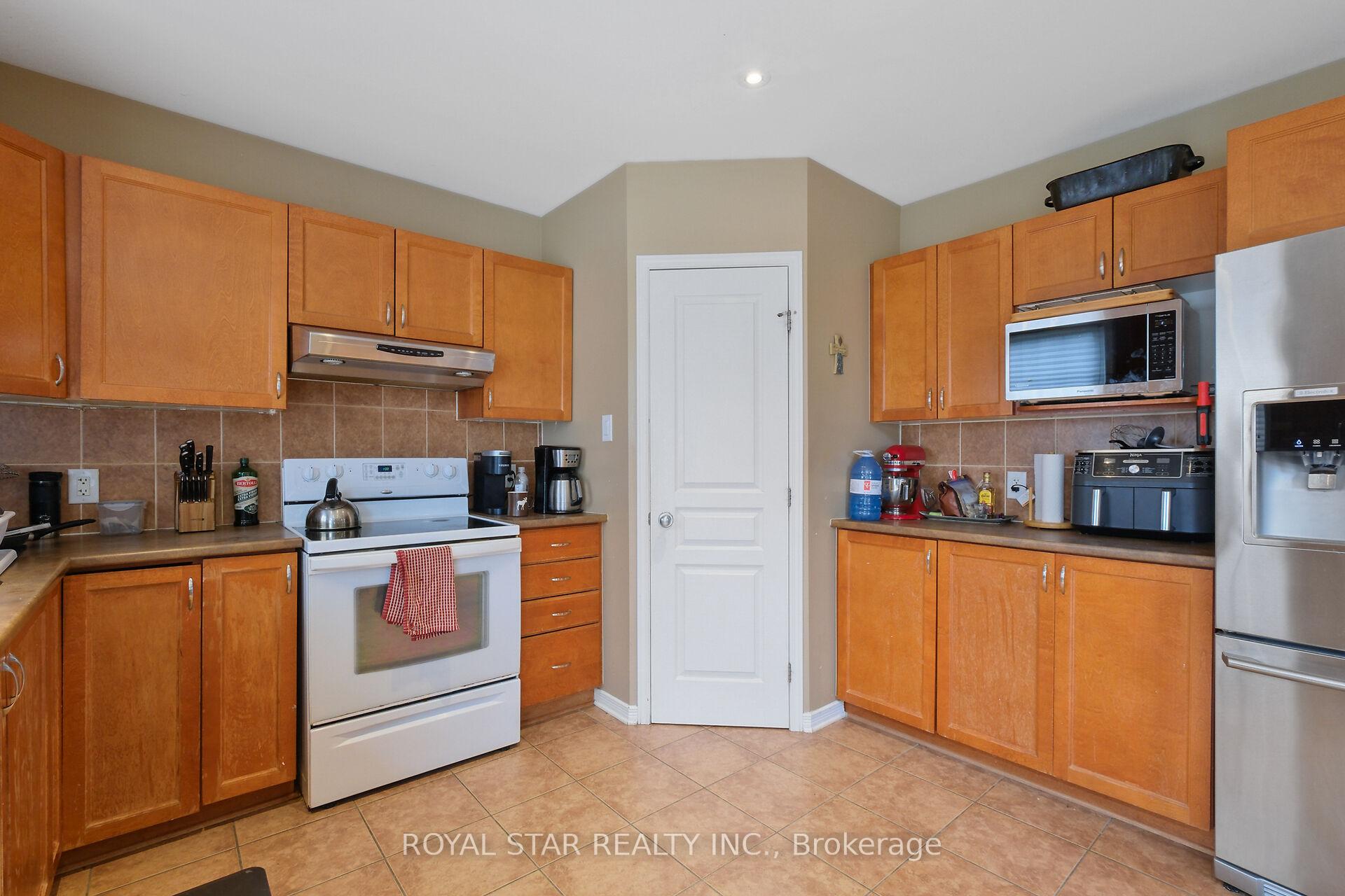 Photo 19 of 318 Wild Iris Avenue, Ottawa, Blossom Park/Kemp Park/Findlay Creek — HOMEH
