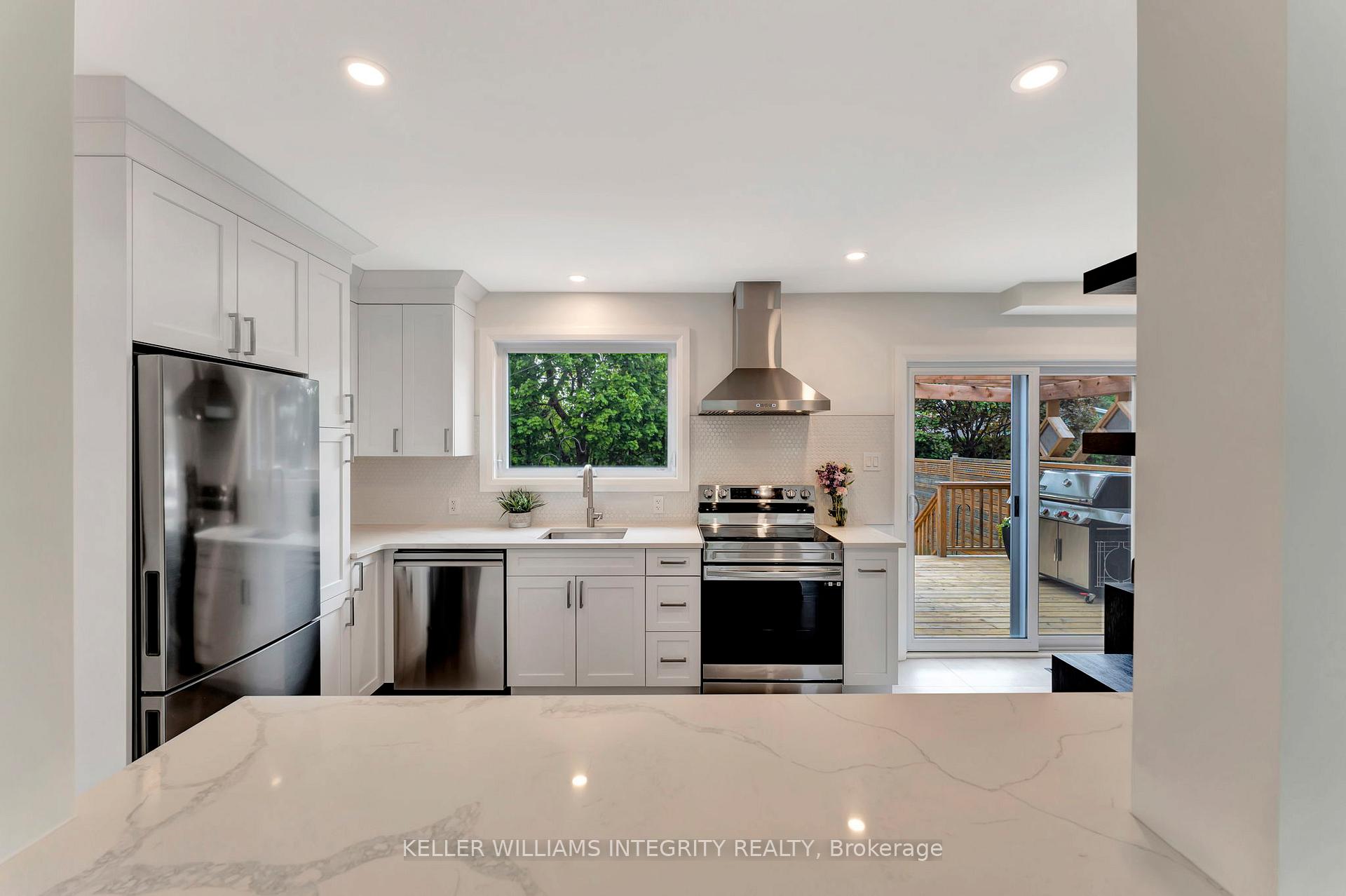 Photo 11 of 1192 Albany Drive, Ottawa, Bel Air Heights — HOMEH