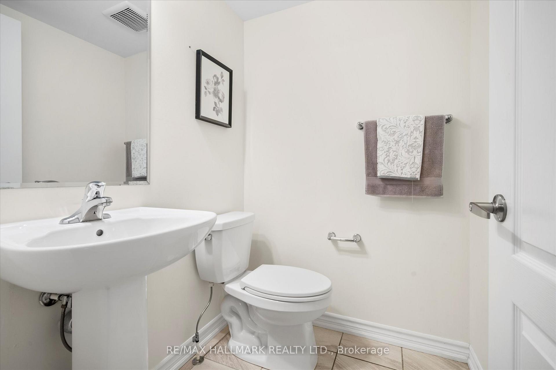 Photo 17 of 19 Bluegill Crescent, Whitby, Lynde Creek — HOMEH