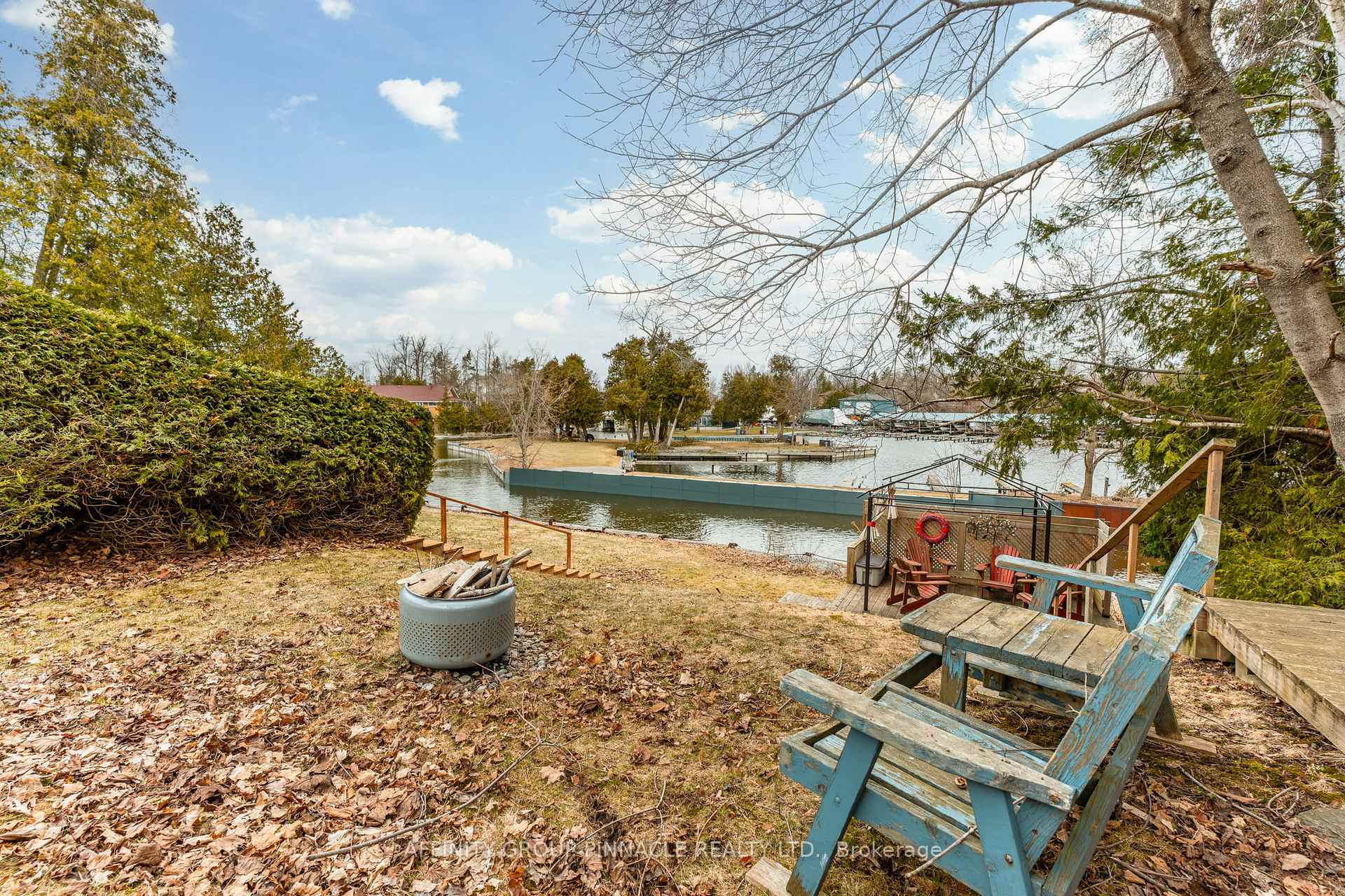 Photo 4 of 88 Simcoe Street, Brock, Beaverton — HOMEH